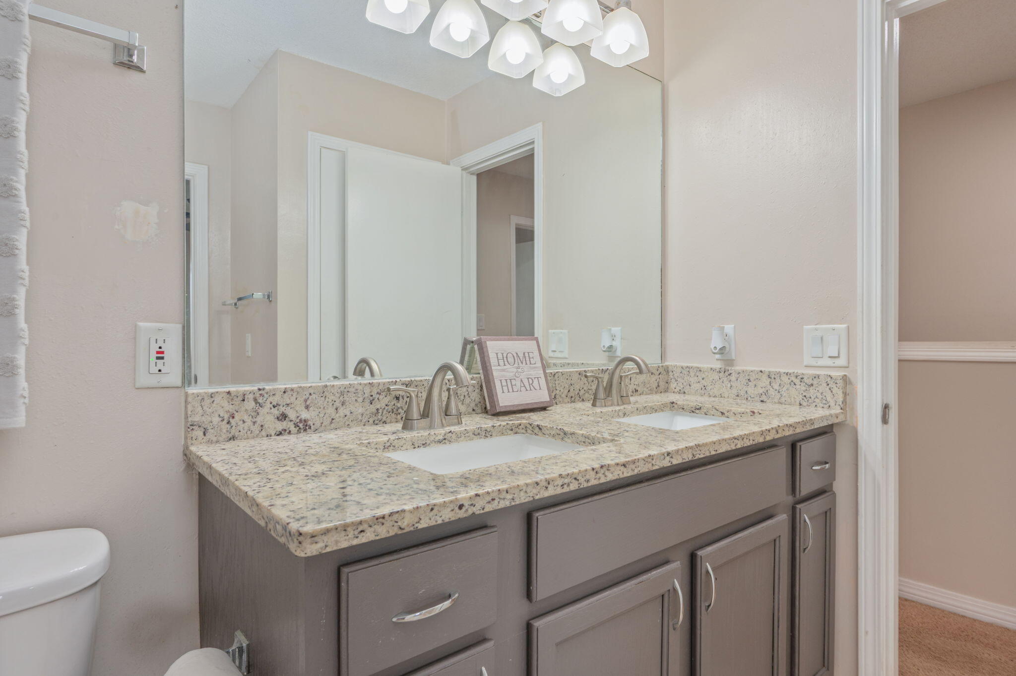 DOYCE DRIVE T/H - Residential