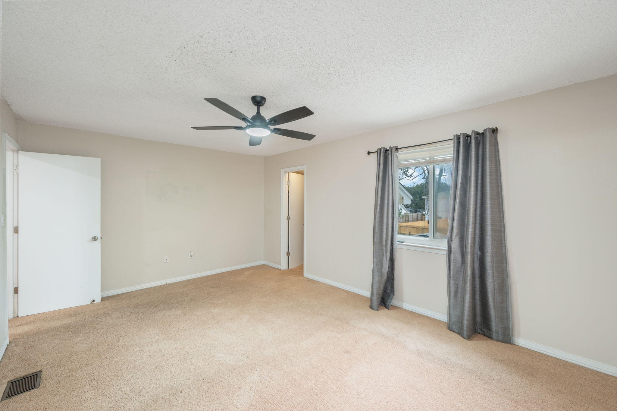 DOYCE DRIVE T/H - Residential