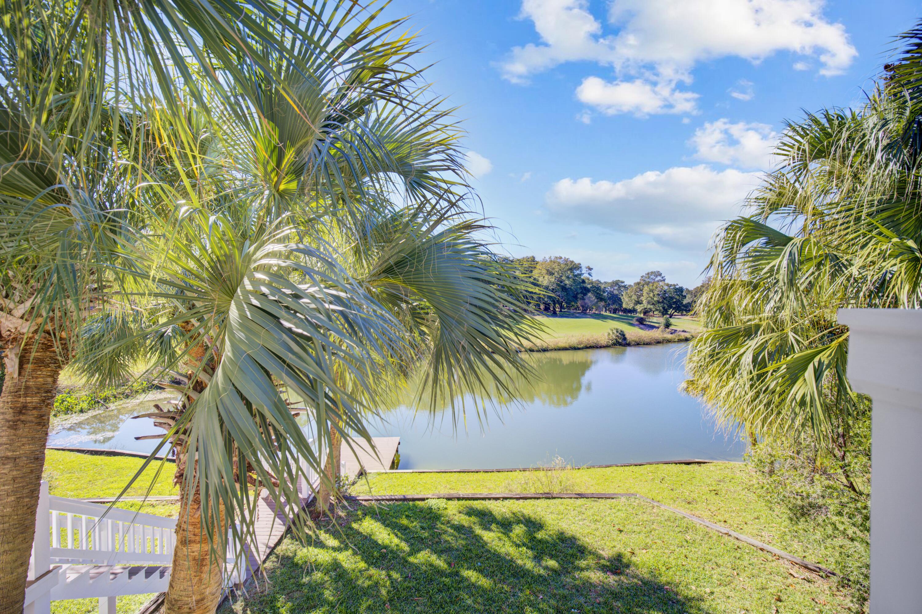 LES CHATEAU AT ROCKY BAYOUGOLF AND COUNTY CLUB - Residential