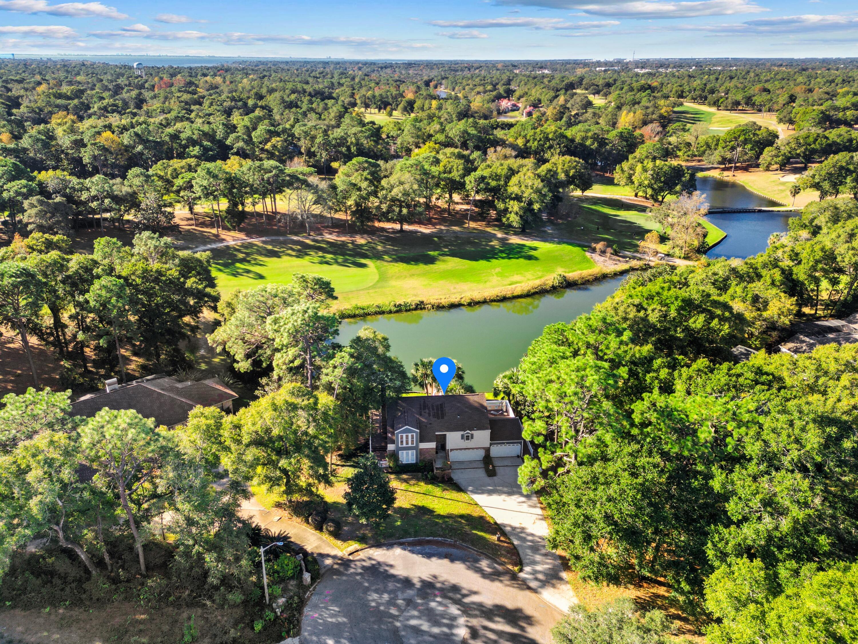 LES CHATEAU AT ROCKY BAYOUGOLF AND COUNTY CLUB - Residential