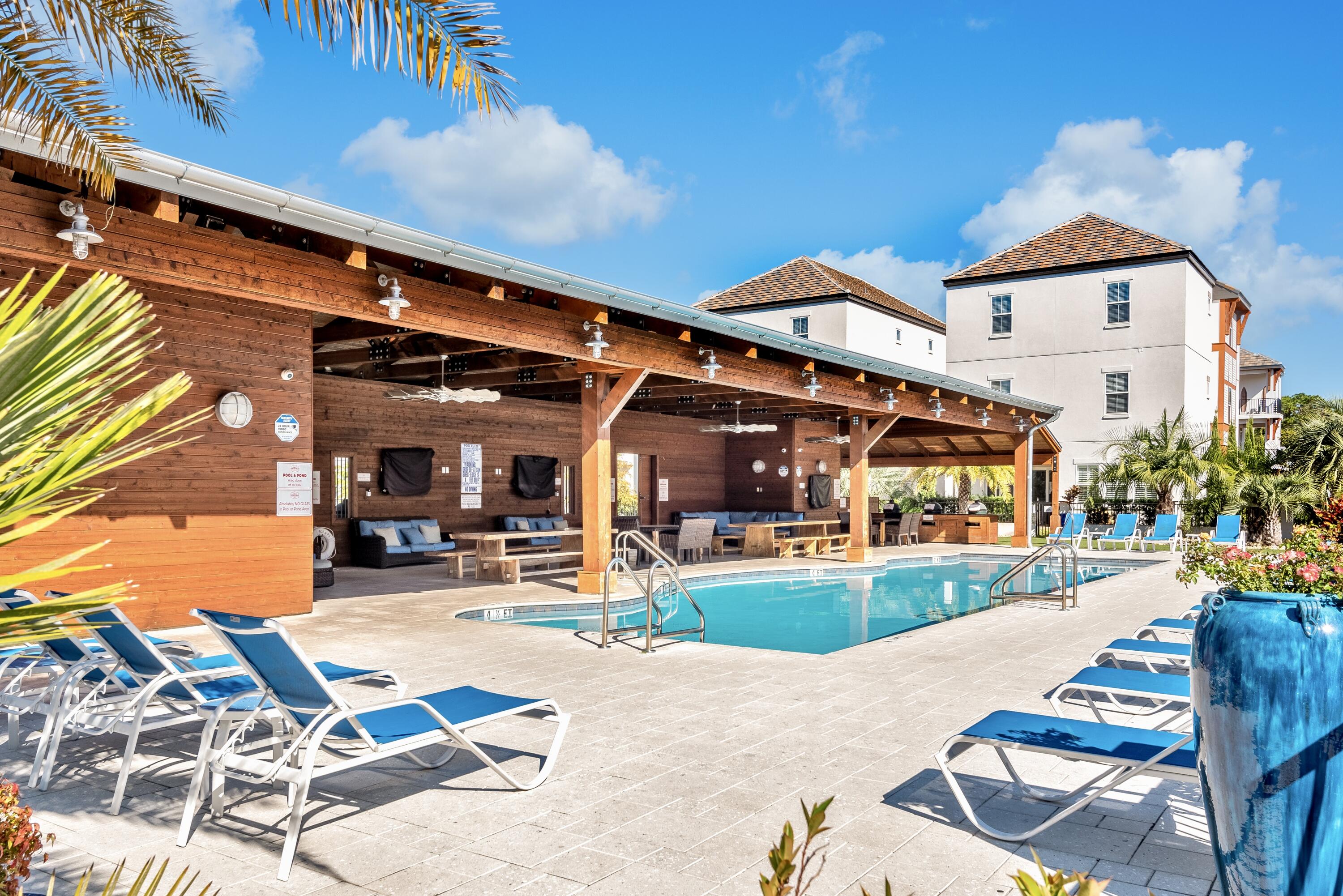 The Retreat at Miramar - Residential