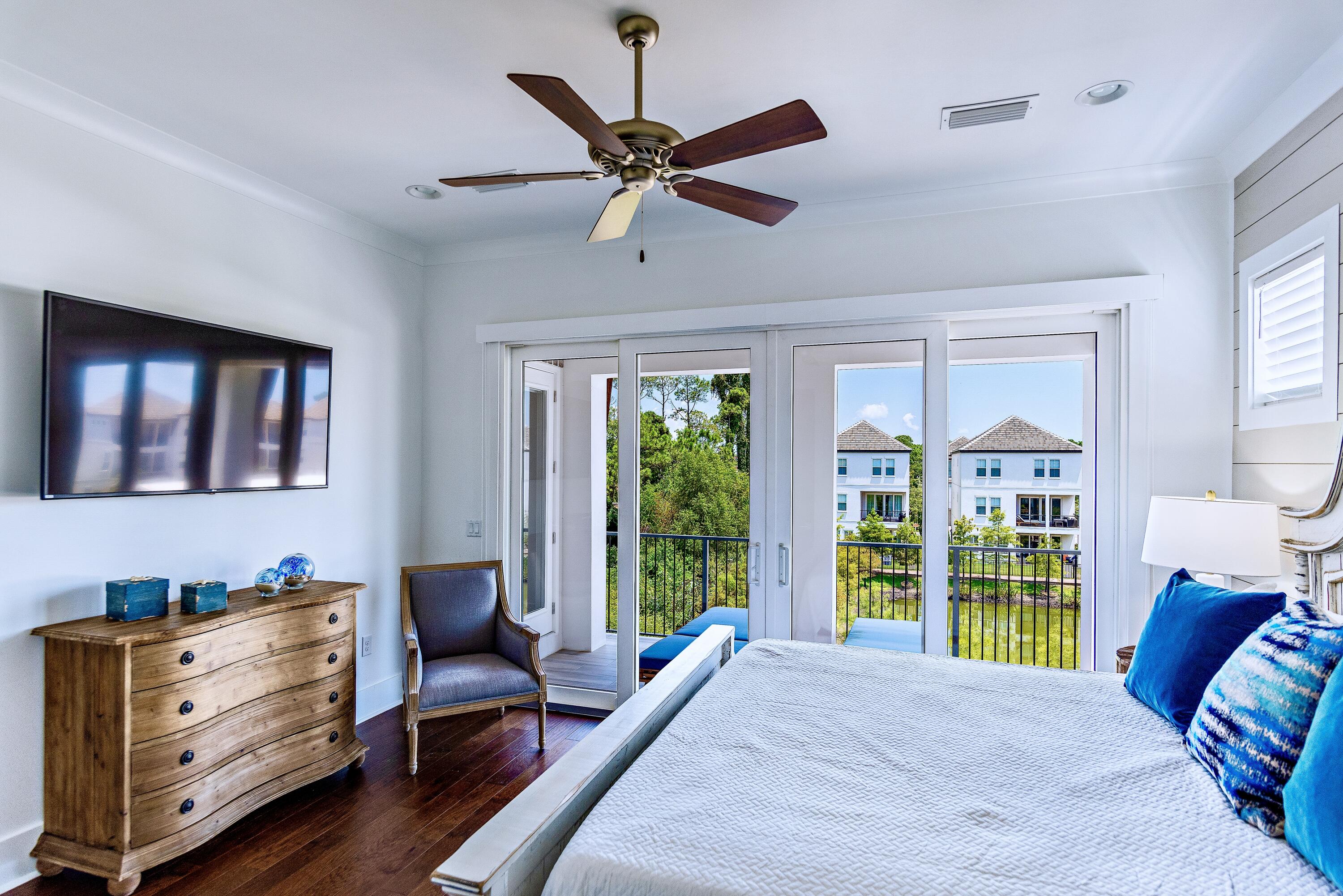 The Retreat at Miramar - Residential