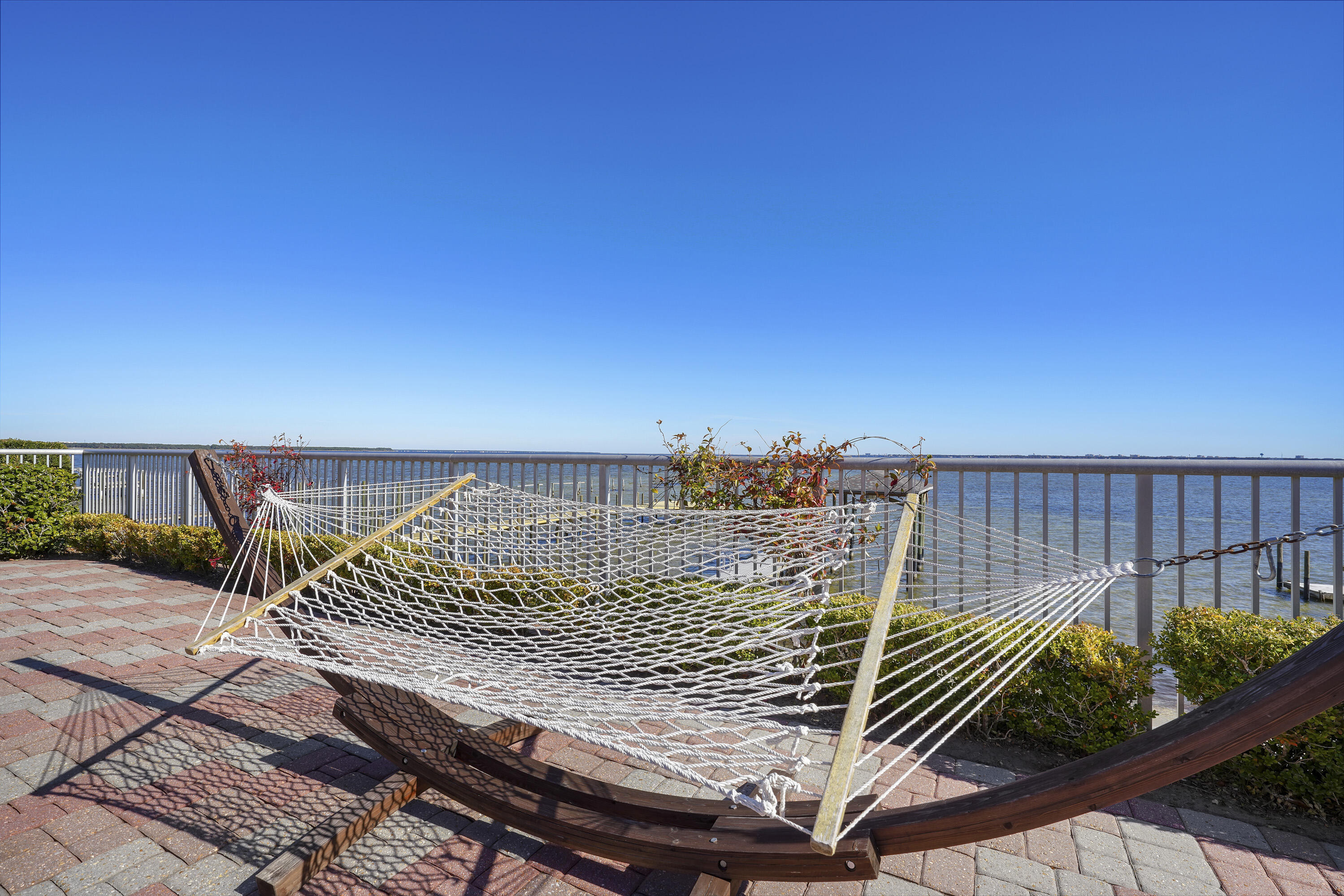 SHALIMAR POINTE S/D - Residential
