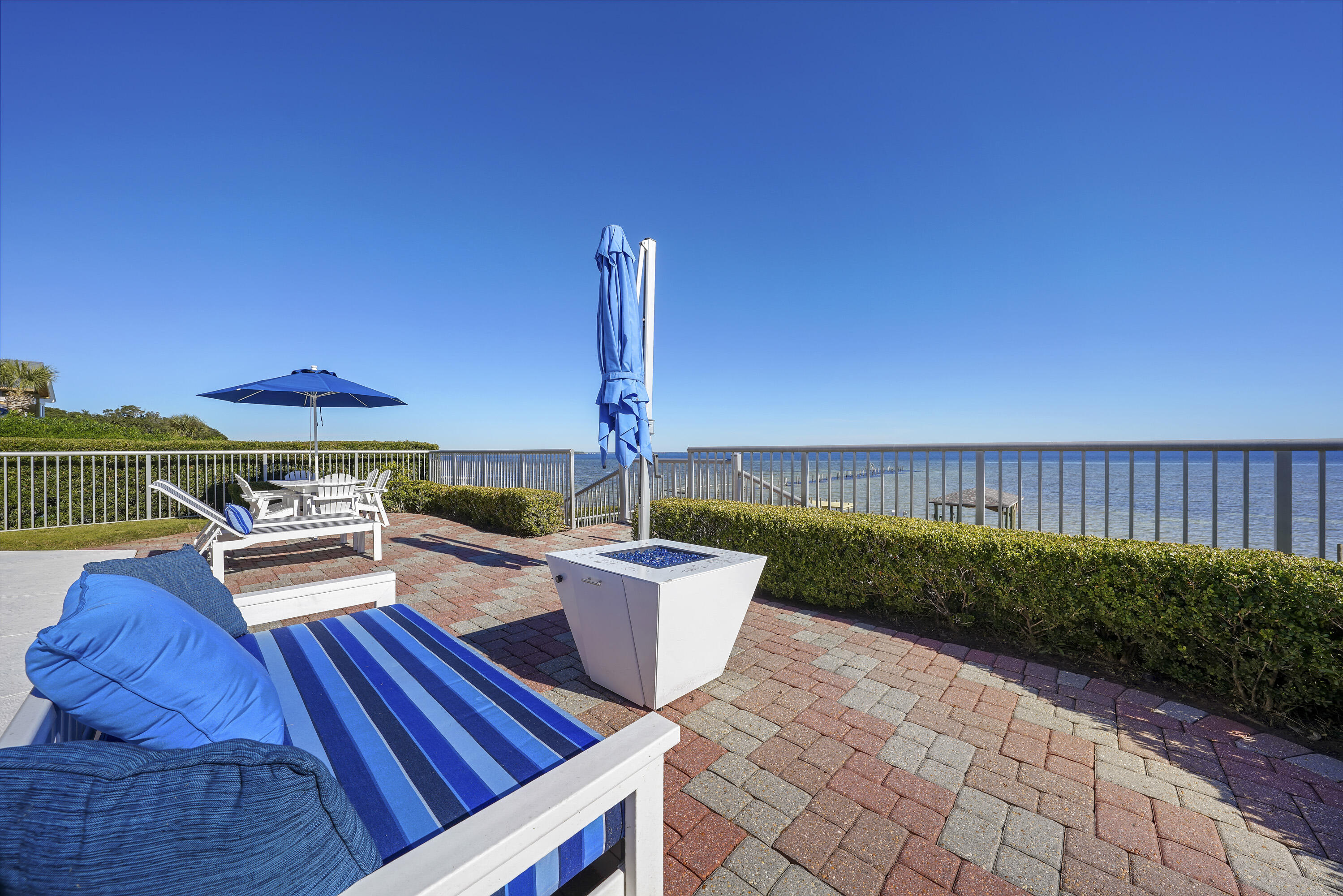 SHALIMAR POINTE S/D - Residential