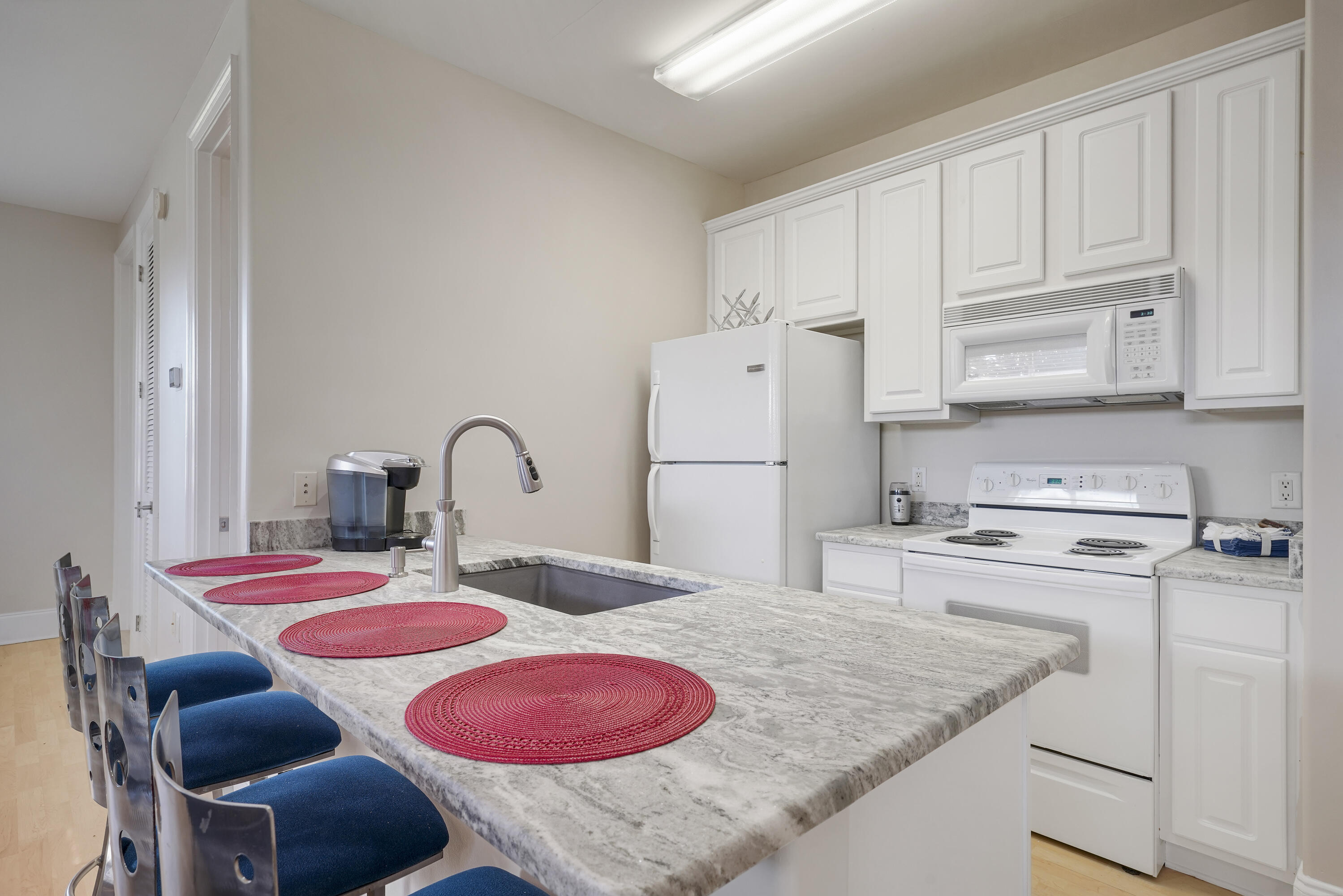 SHALIMAR POINTE S/D - Residential