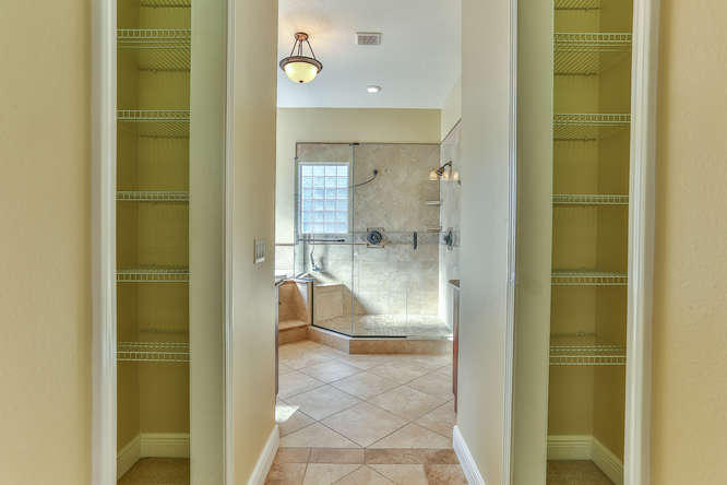 HOLIDAY SHORES EST 4TH ADDN - Residential