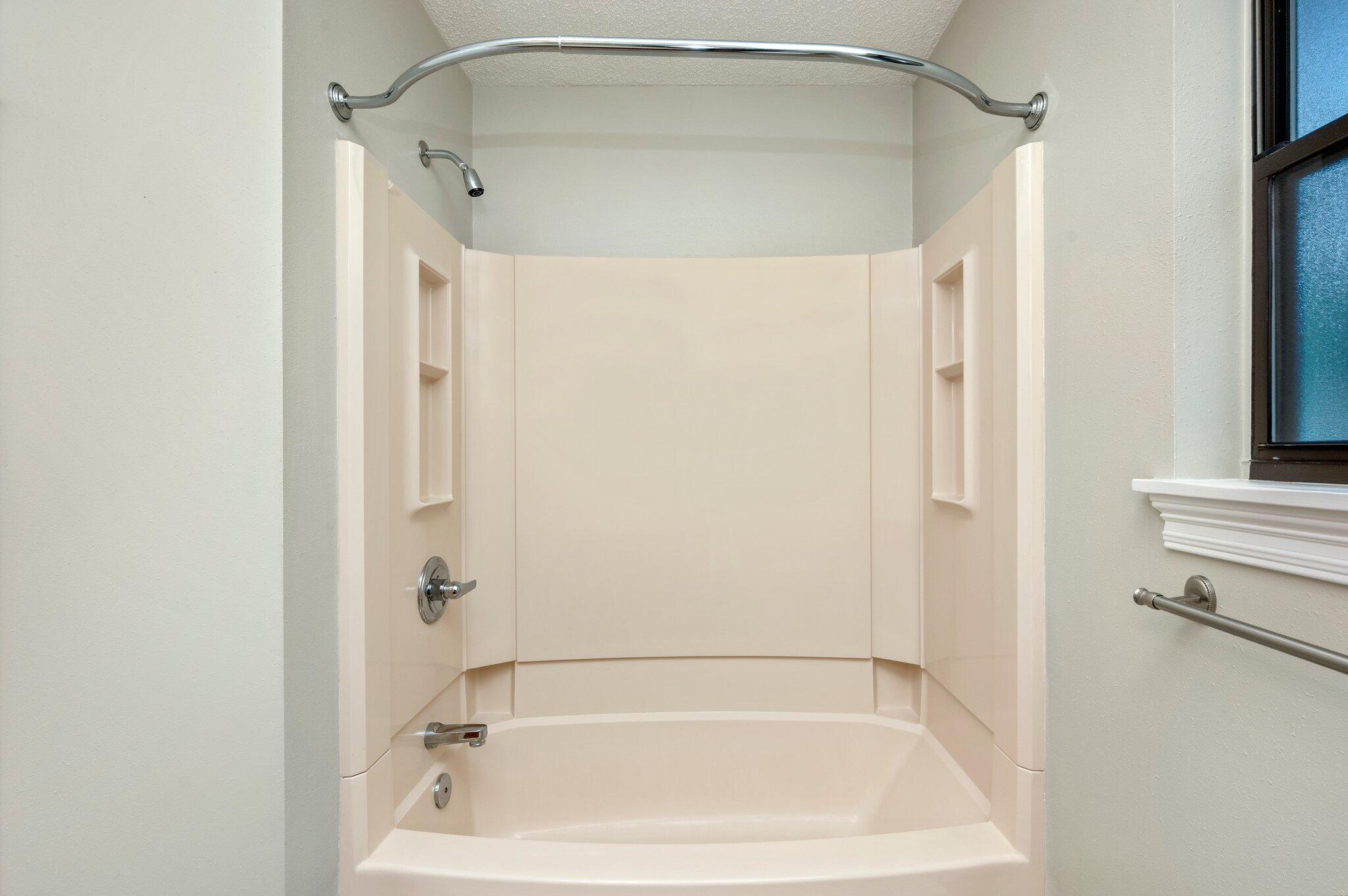 CEDAR RIDGE PH 8 - Residential Lease