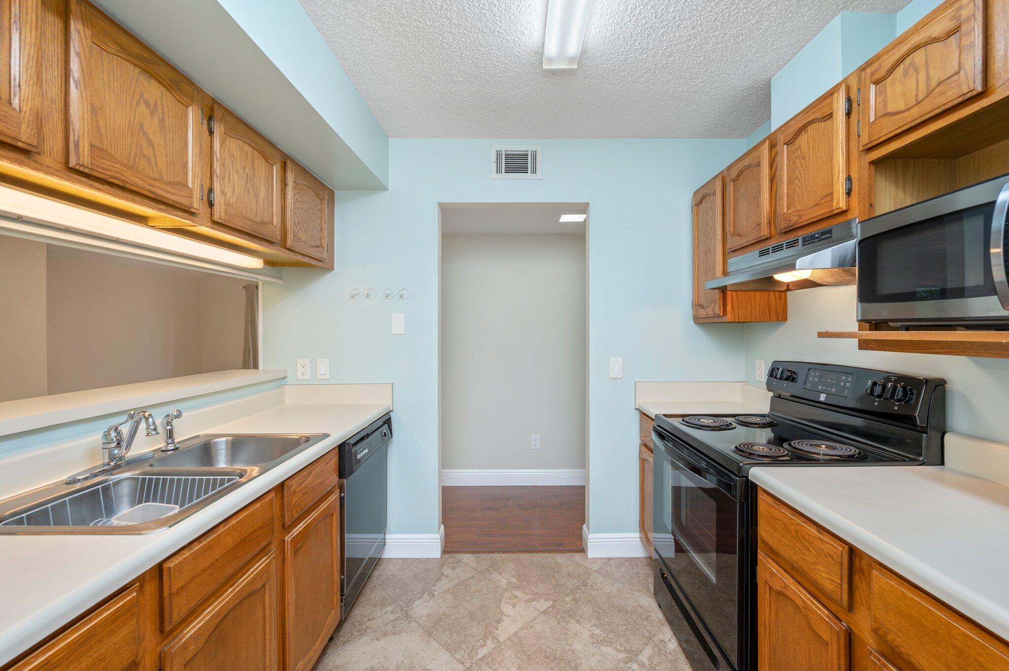 CEDAR RIDGE PH 8 - Residential Lease