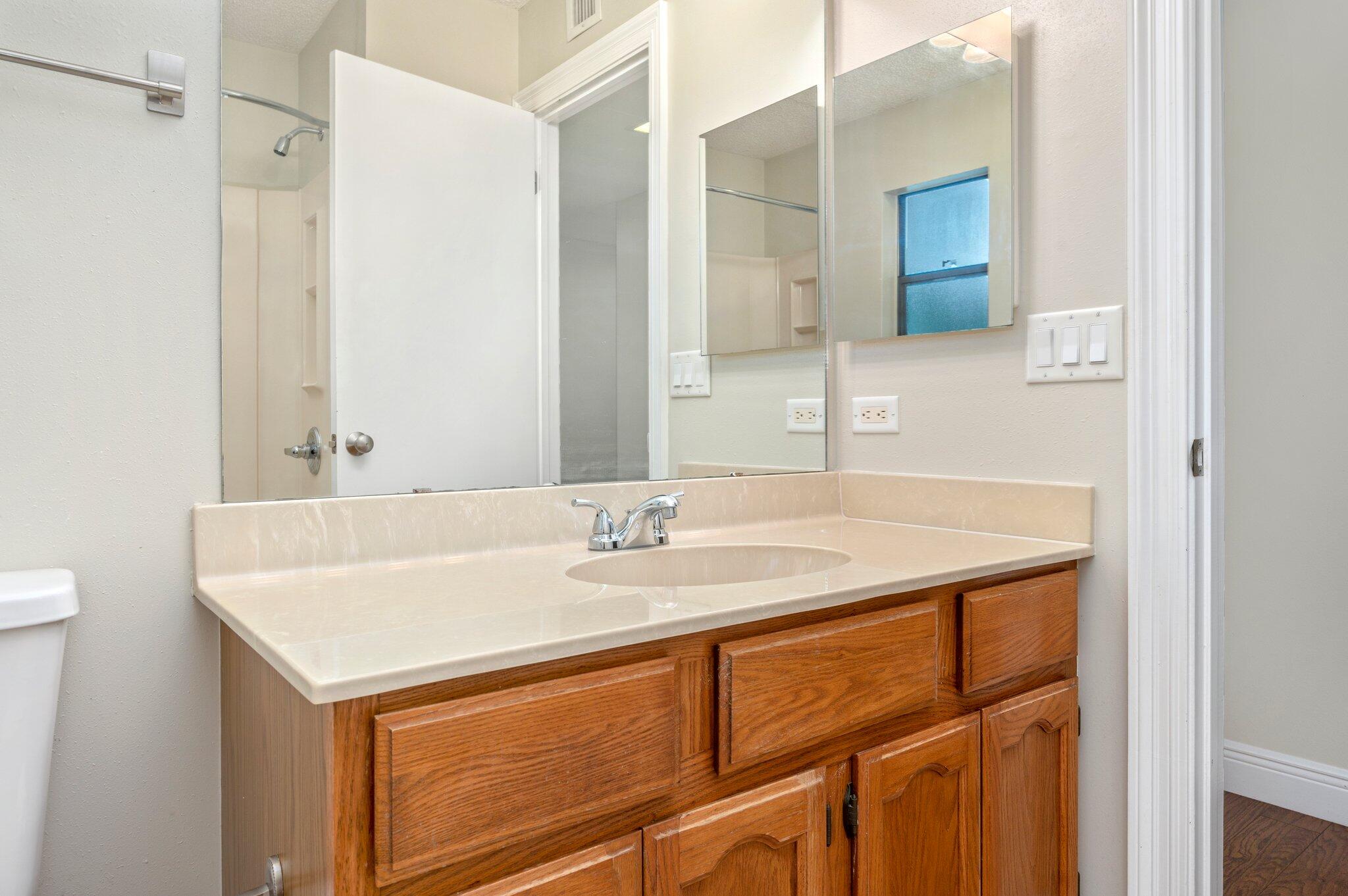 CEDAR RIDGE PH 8 - Residential Lease