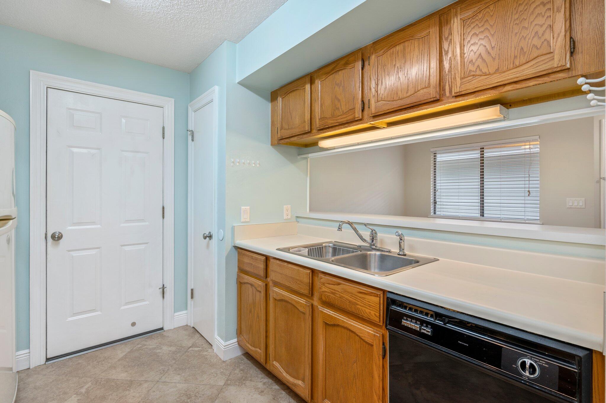 CEDAR RIDGE PH 8 - Residential Lease