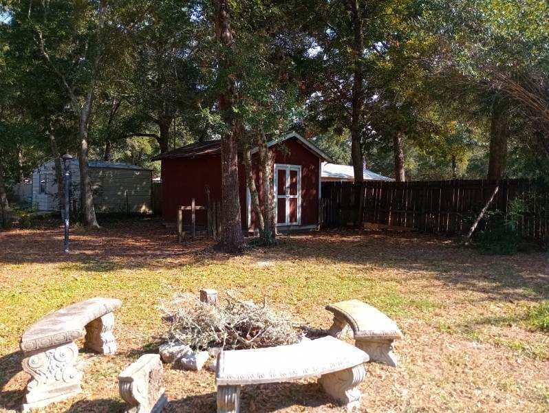 HOLLEY SHORES 1ST ADDN - Residential Lease