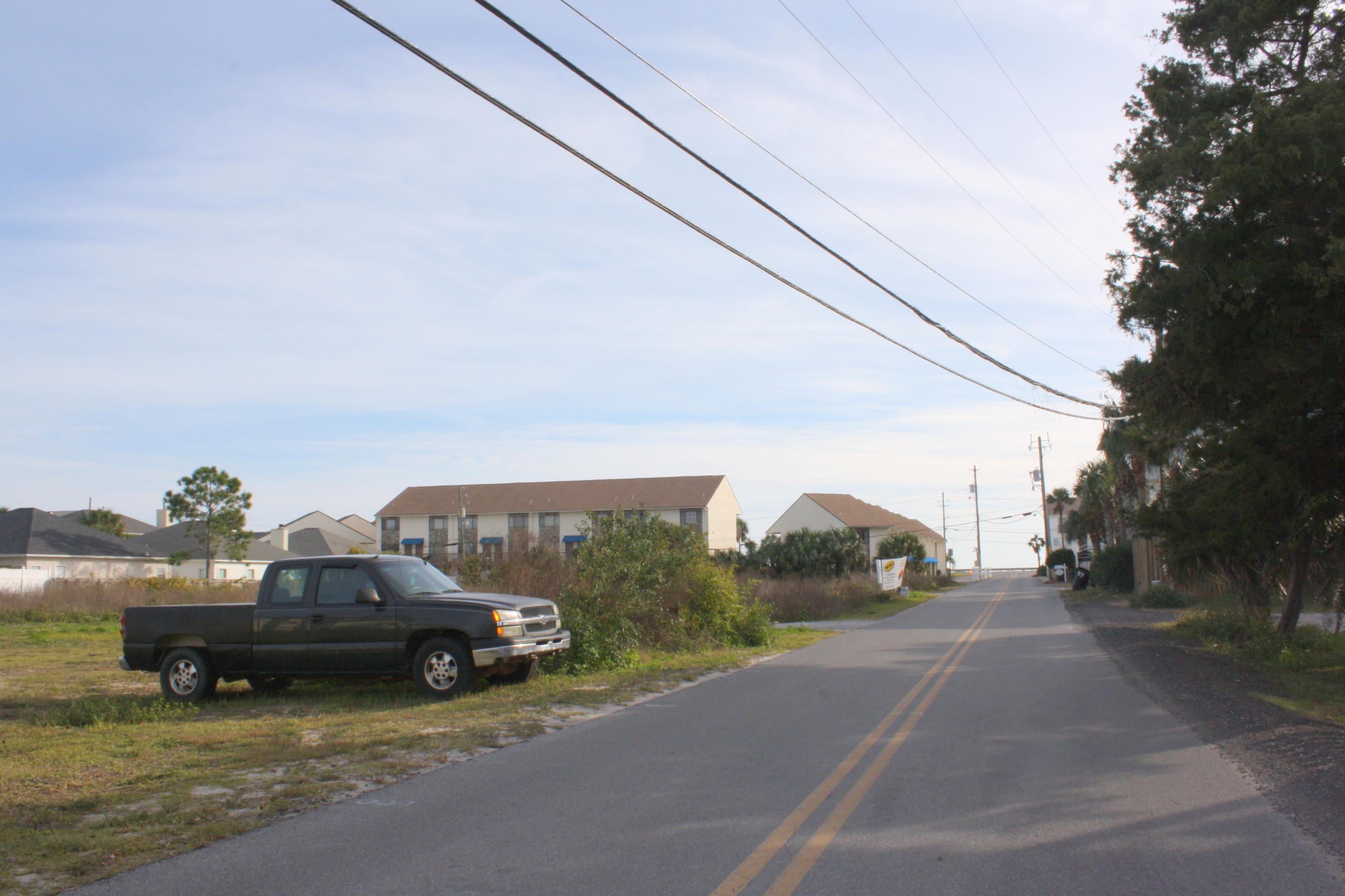 SANDPRINTS CONDO - Residential