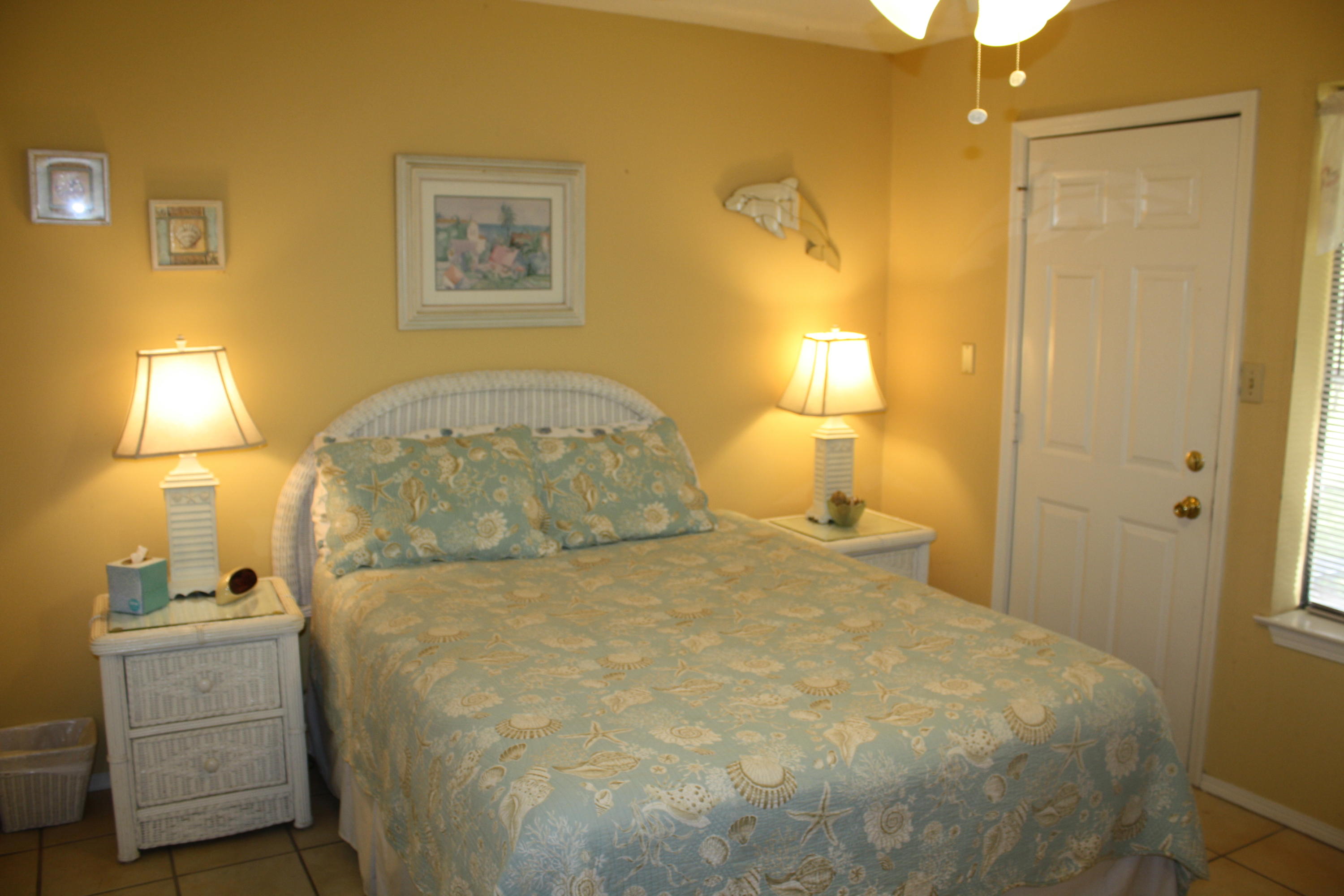 SANDPRINTS CONDO - Residential