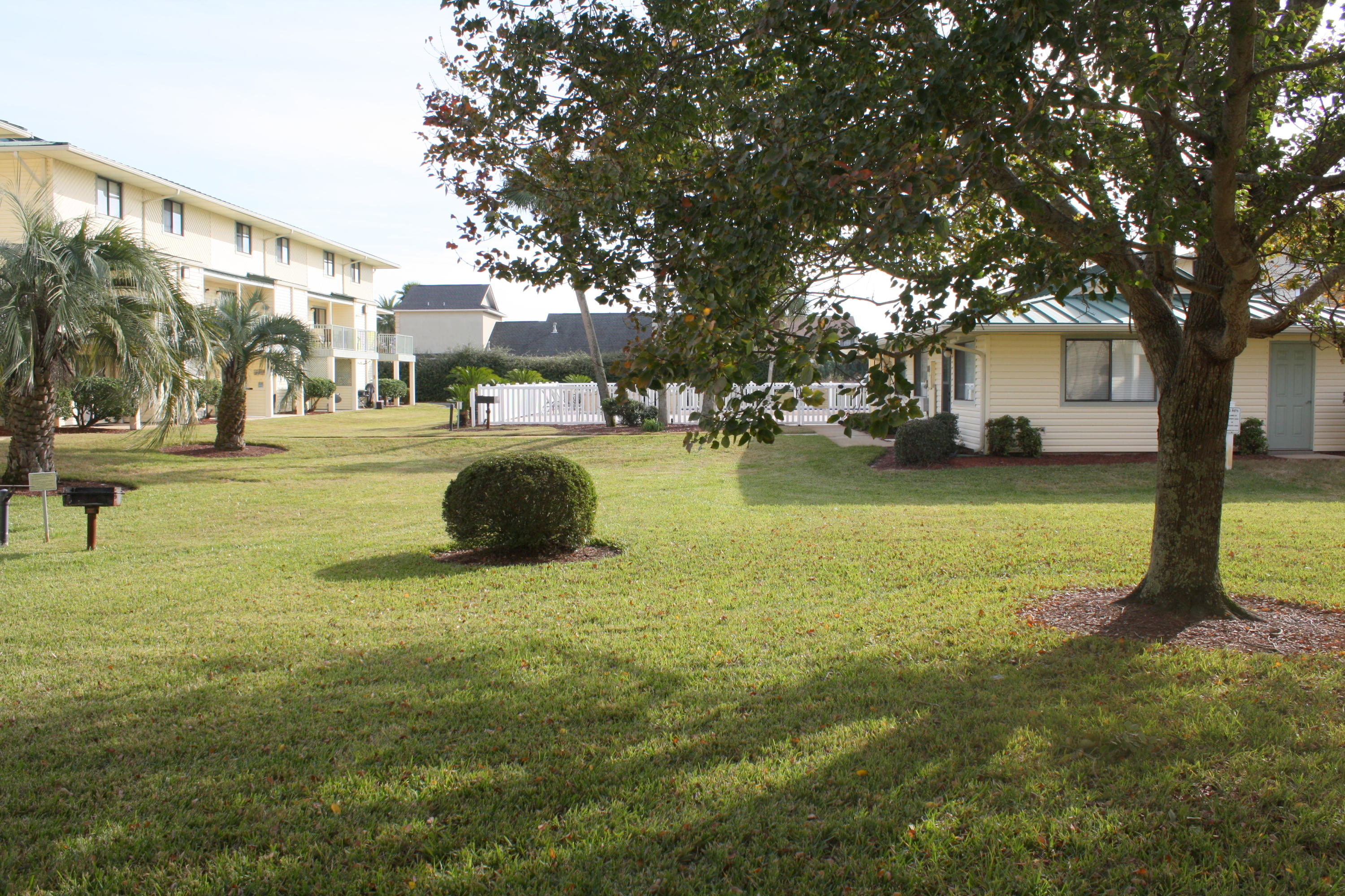 SANDPRINTS CONDO - Residential