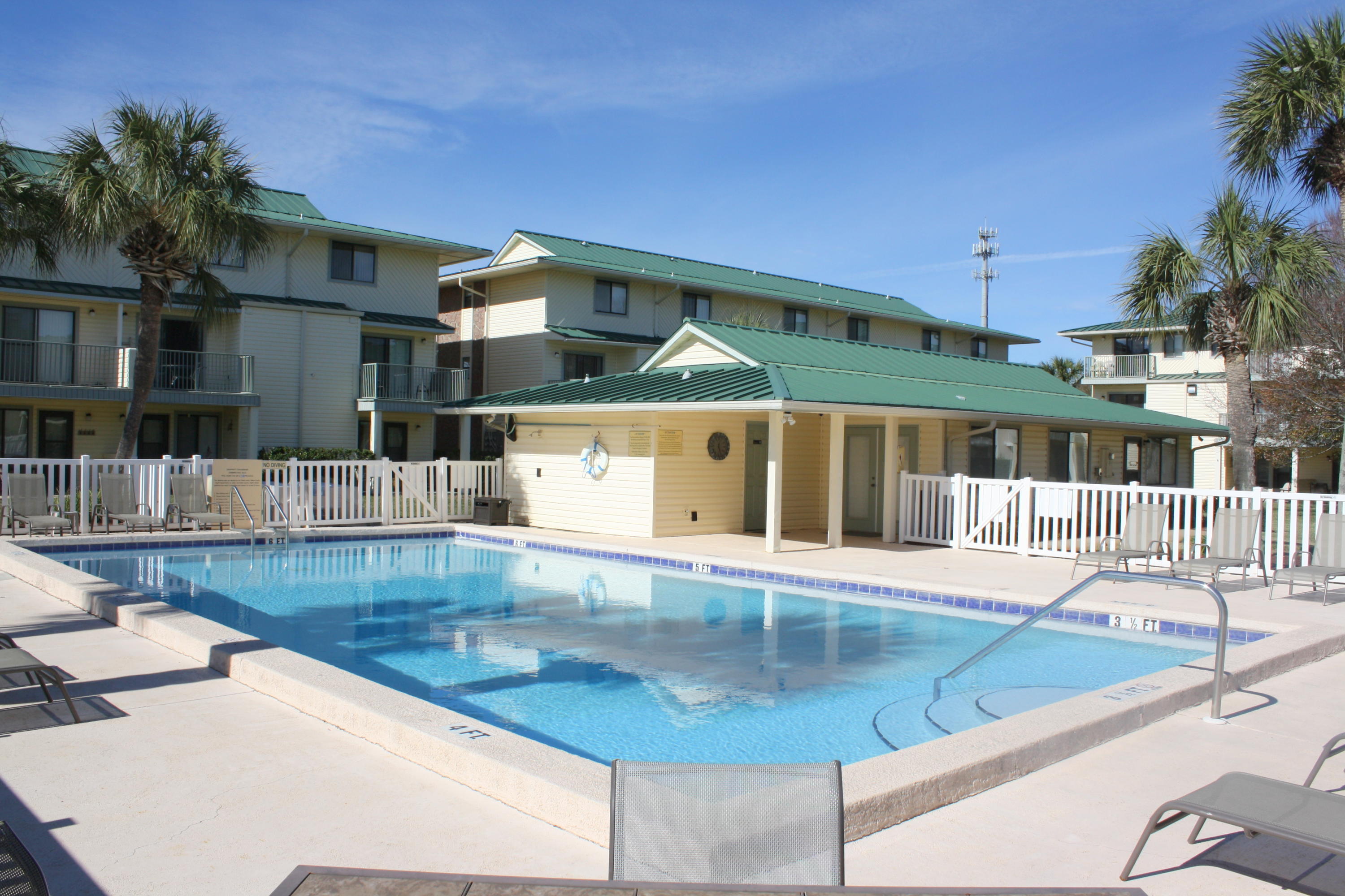 SANDPRINTS CONDO - Residential