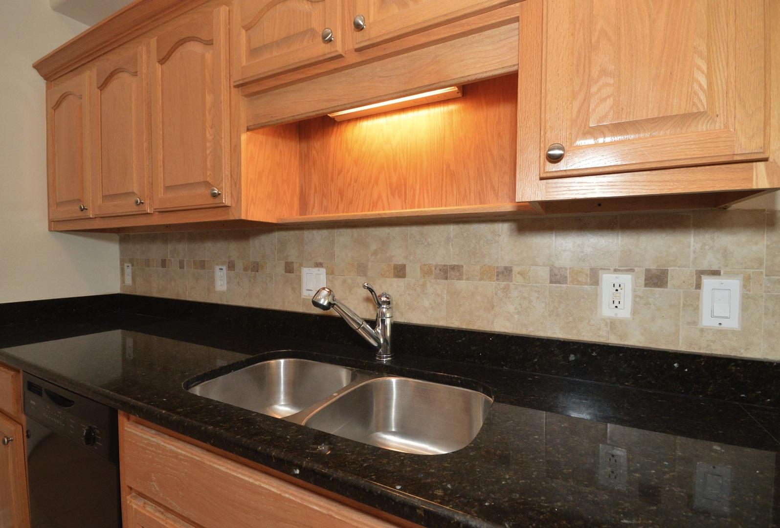 HOLLEY BY THE SEA - Residential