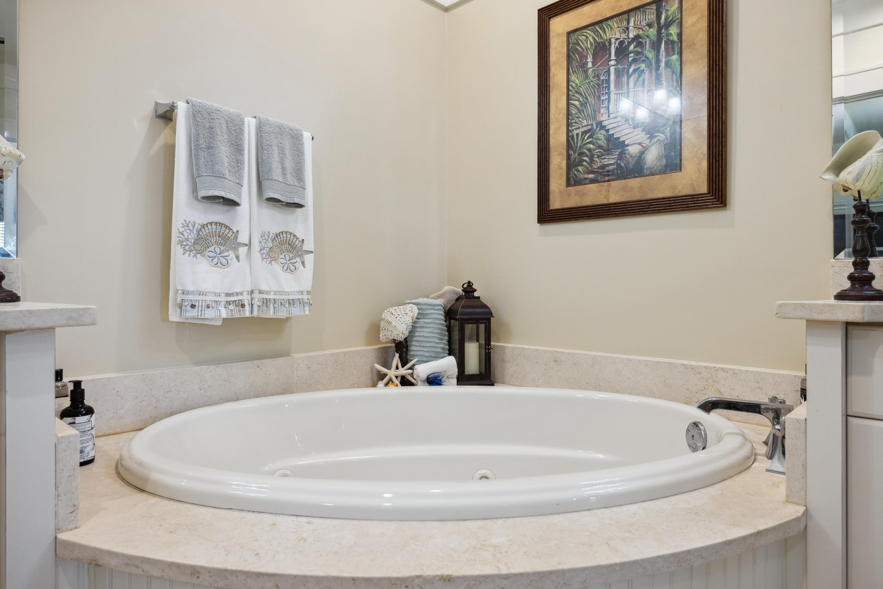 WILD HERON LAKESIDE LODGE - Residential