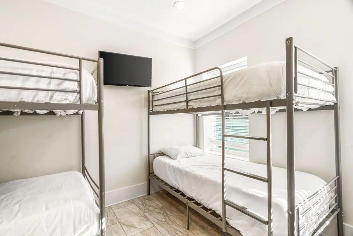 HOLIDAY BEACH UNIT 03 - Residential