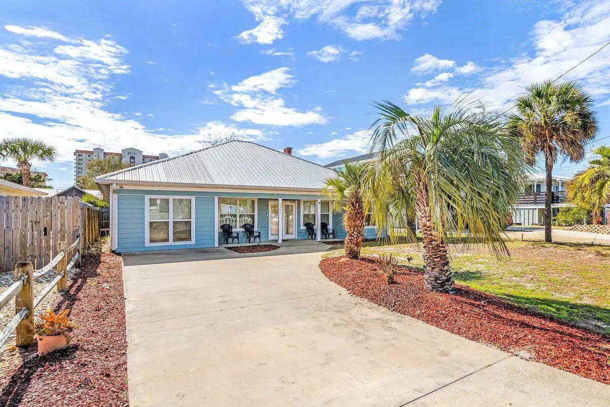 HOLIDAY BEACH UNIT 03 - Residential