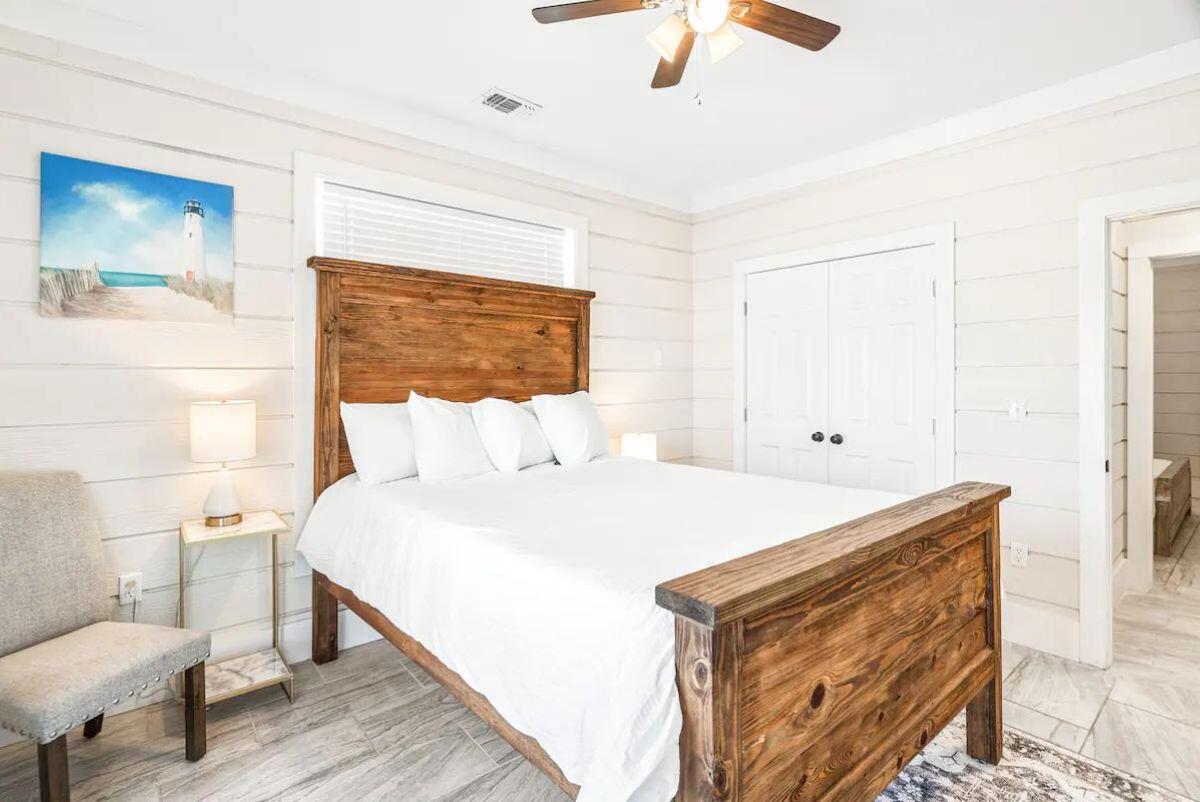 HOLIDAY BEACH UNIT 03 - Residential