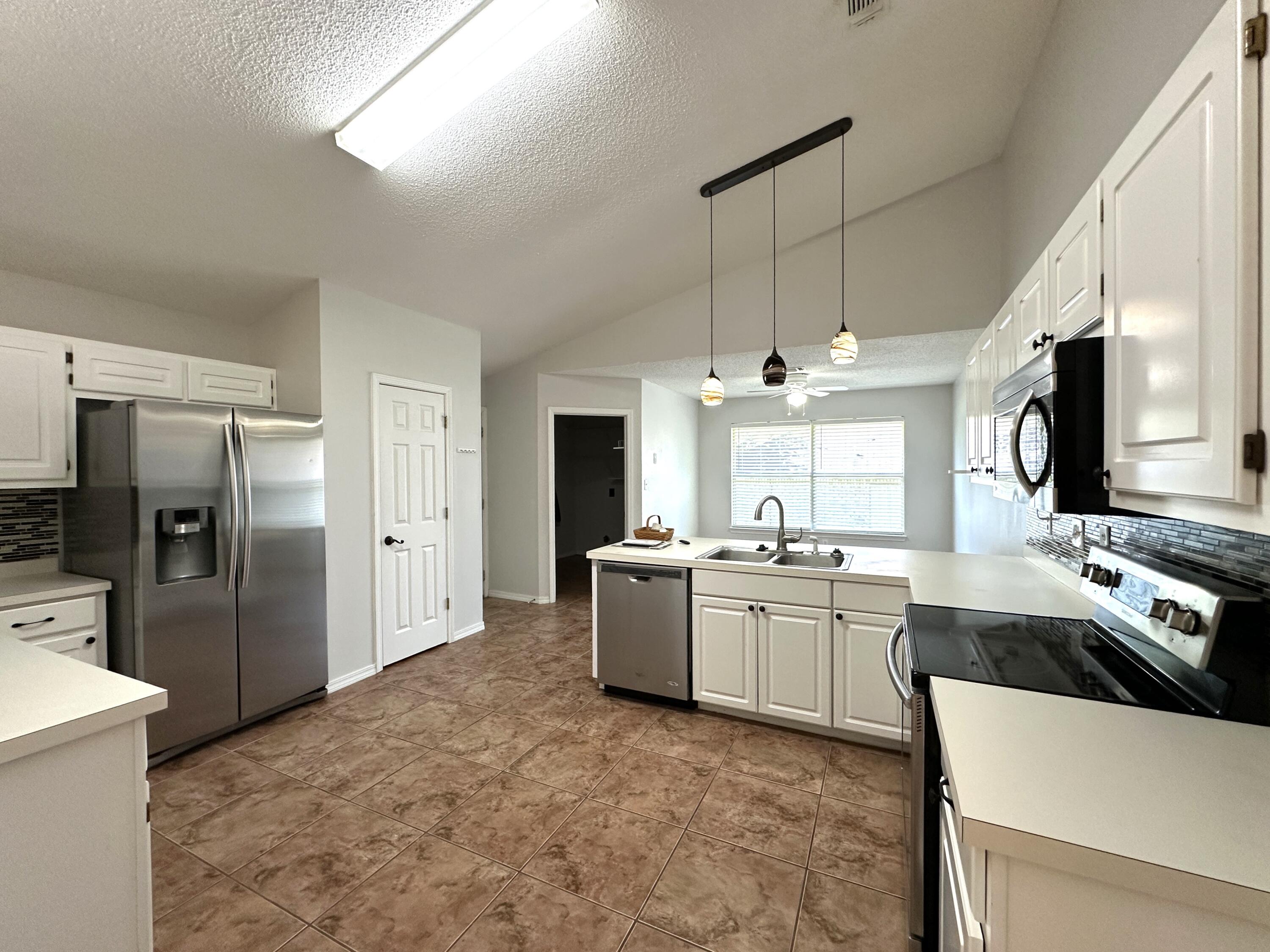 STEEPLECHASE PH 2 - Residential Lease
