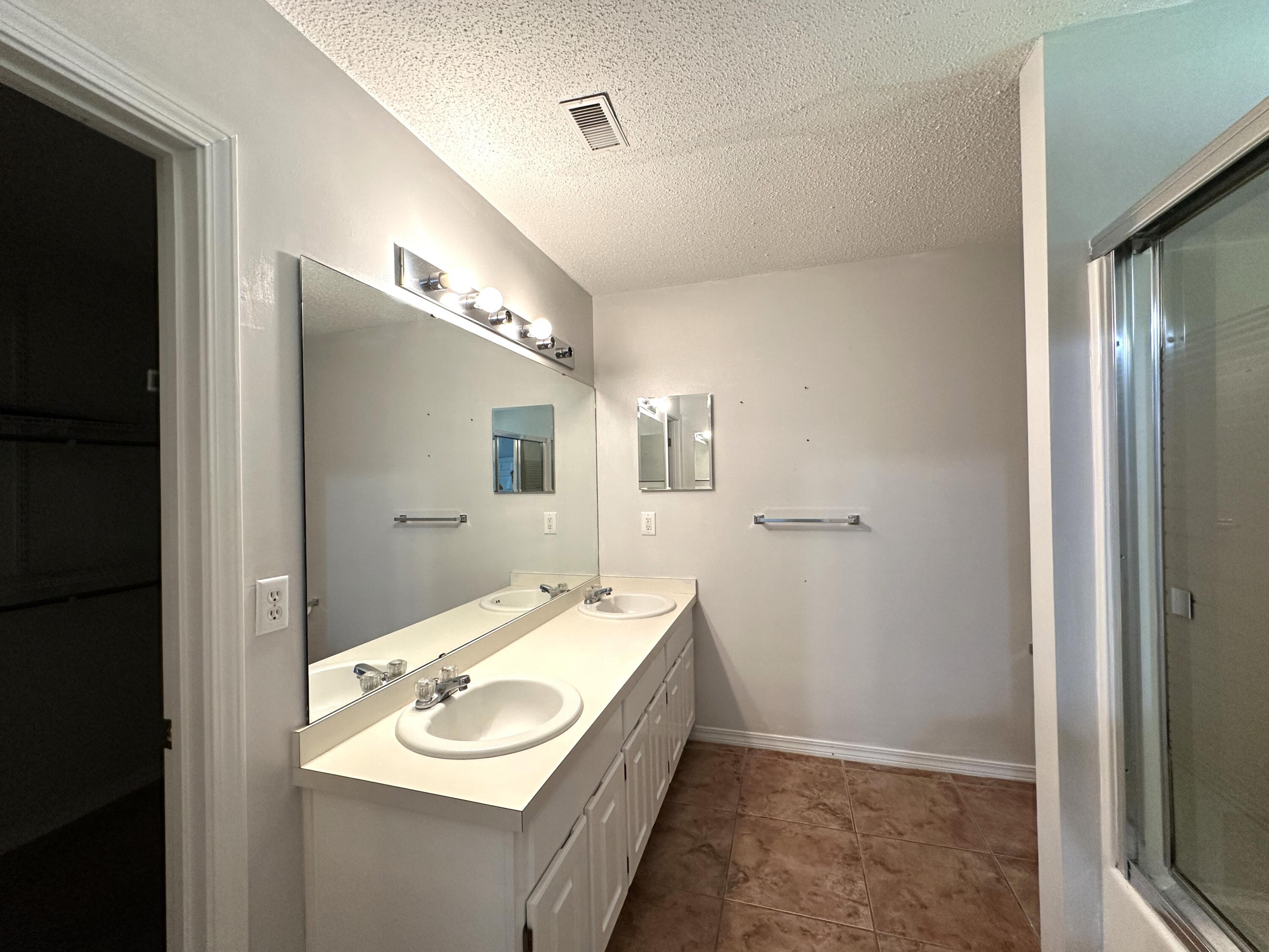 STEEPLECHASE PH 2 - Residential Lease