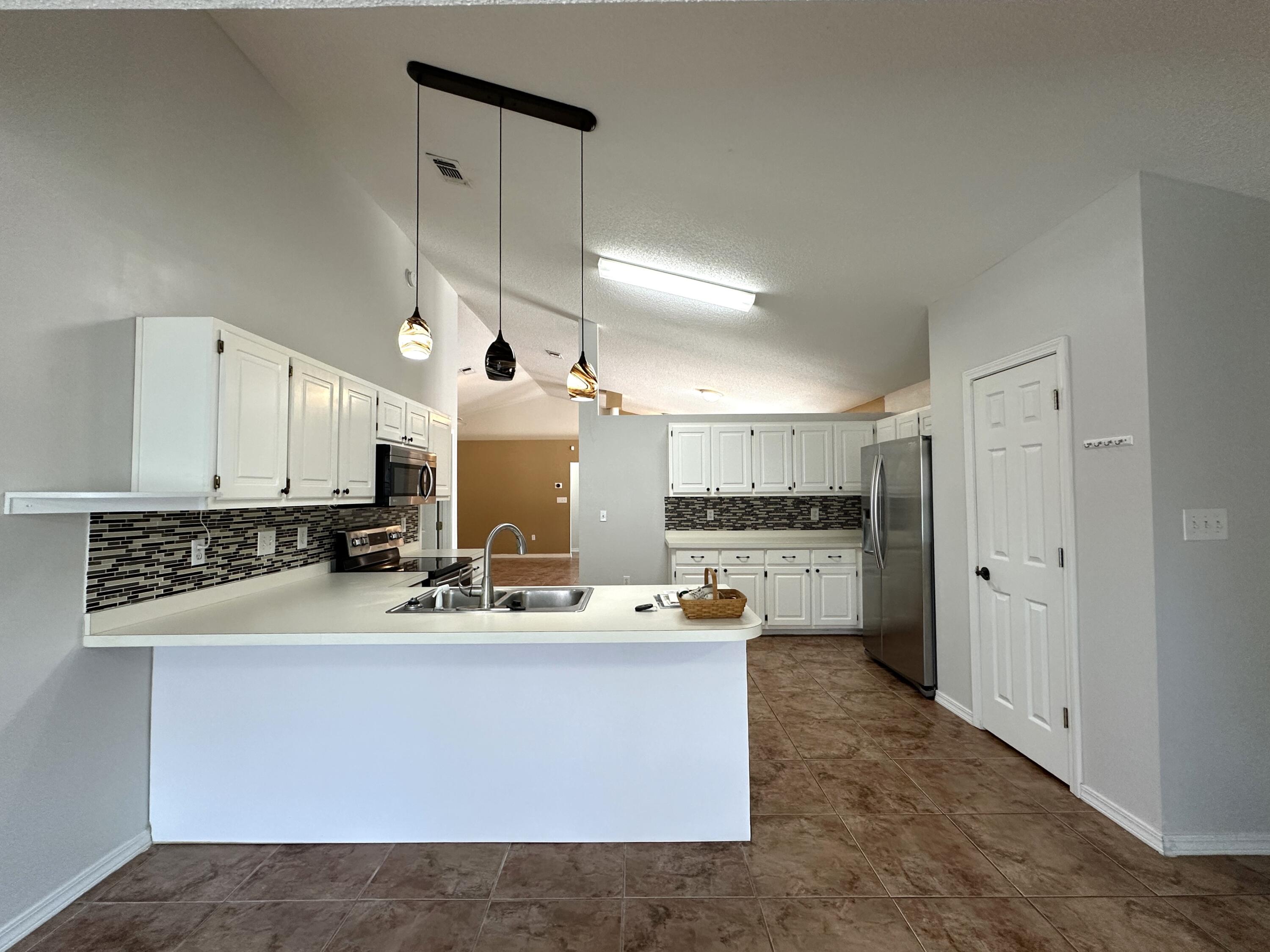 STEEPLECHASE PH 2 - Residential Lease
