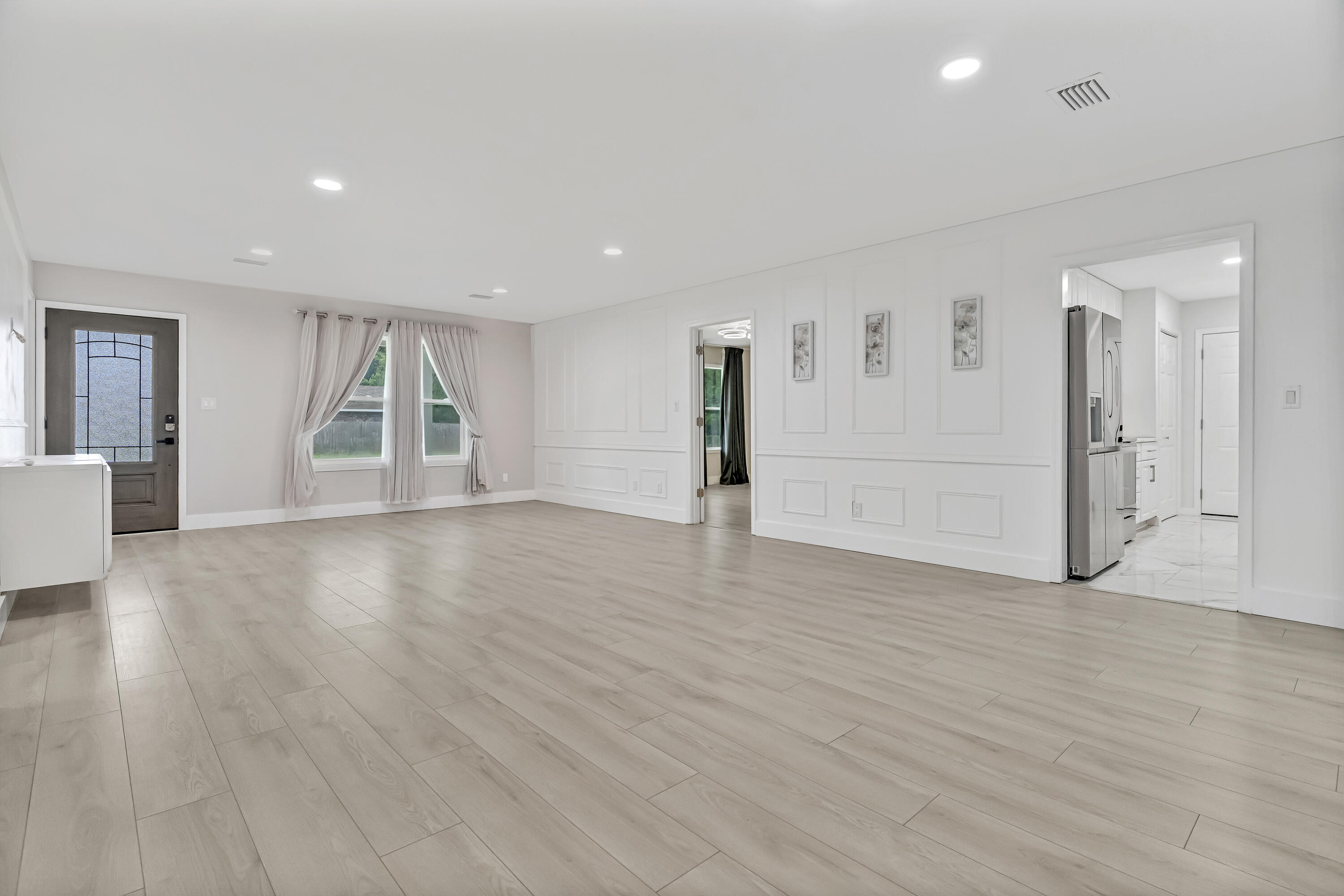 LLOYD & HETHERINGTON - Residential