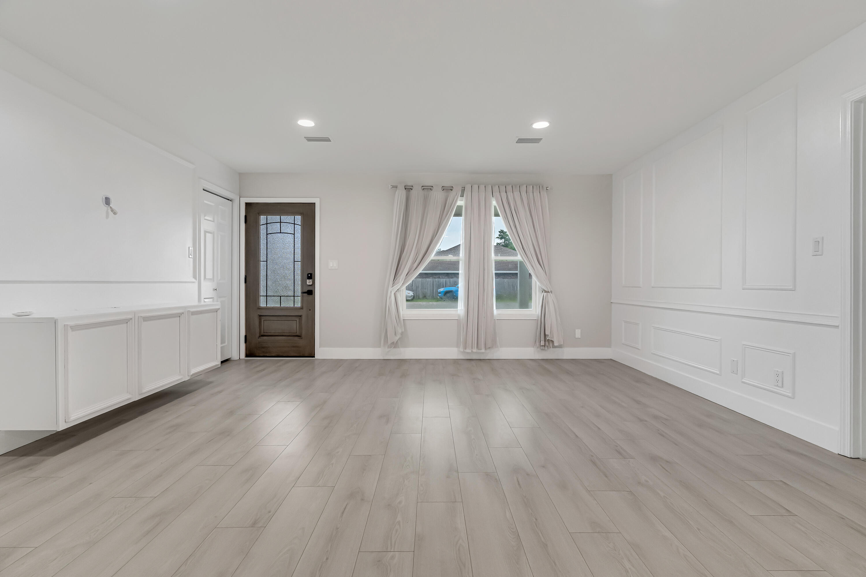 LLOYD & HETHERINGTON - Residential