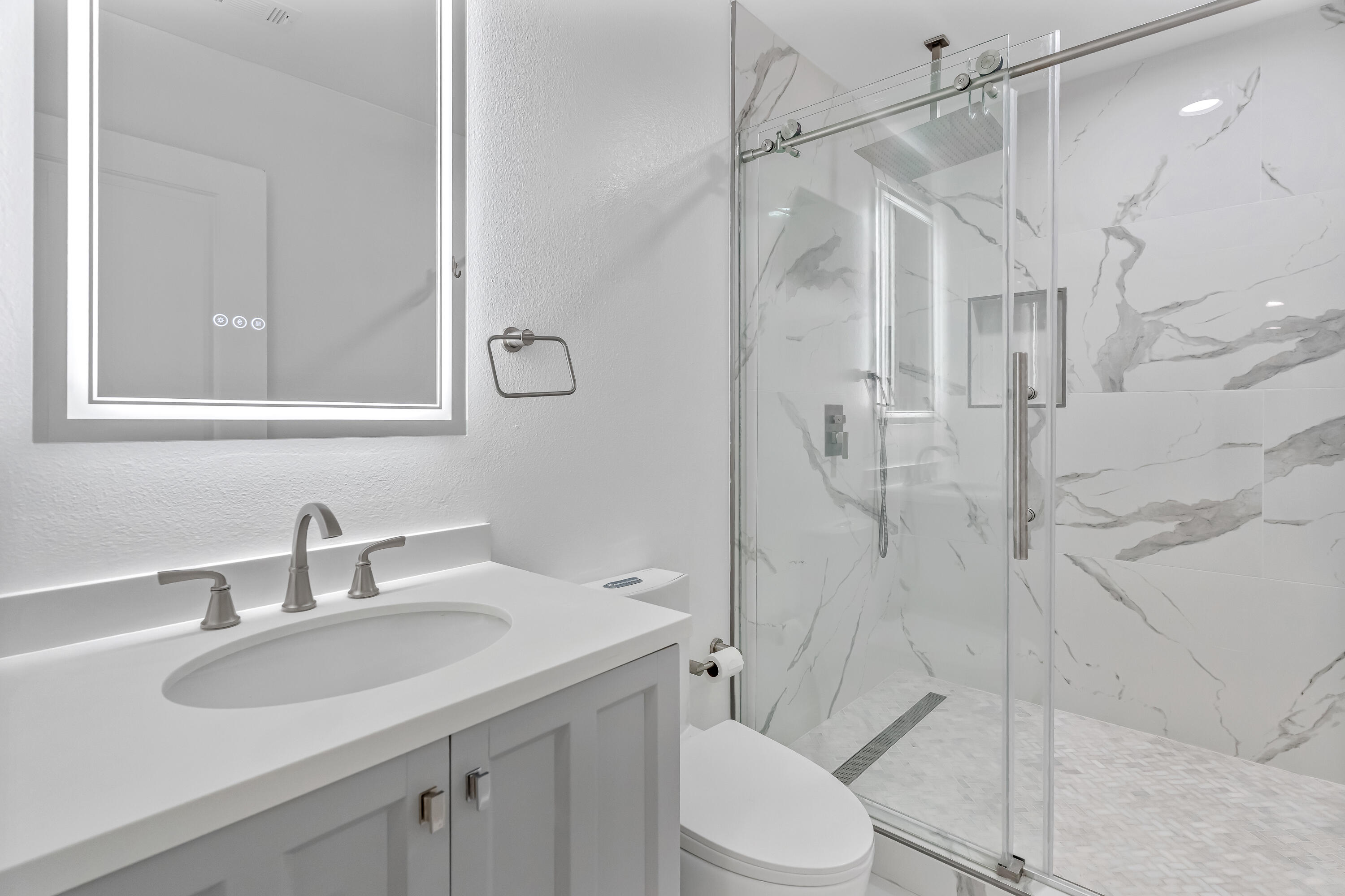 LLOYD & HETHERINGTON - Residential