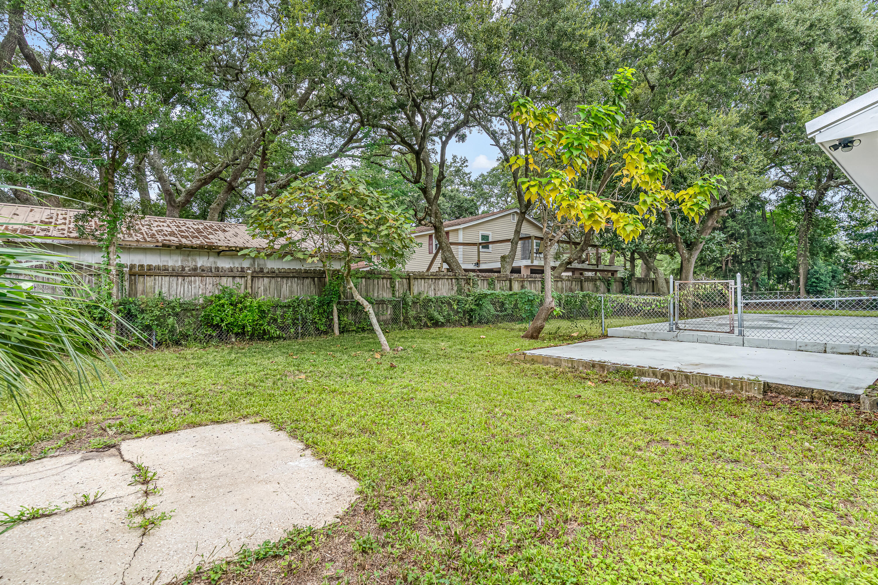 LLOYD & HETHERINGTON - Residential