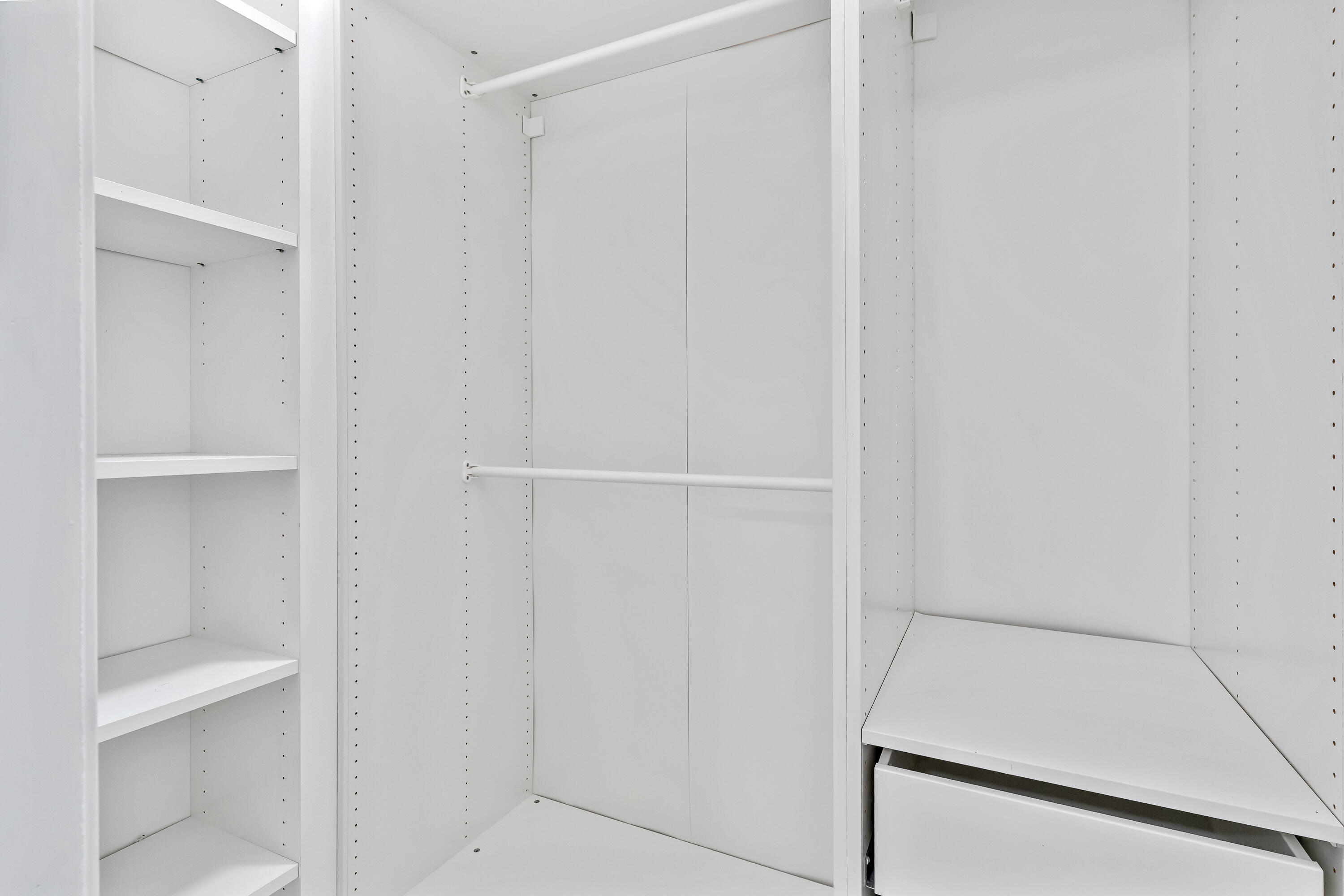 LLOYD & HETHERINGTON - Residential