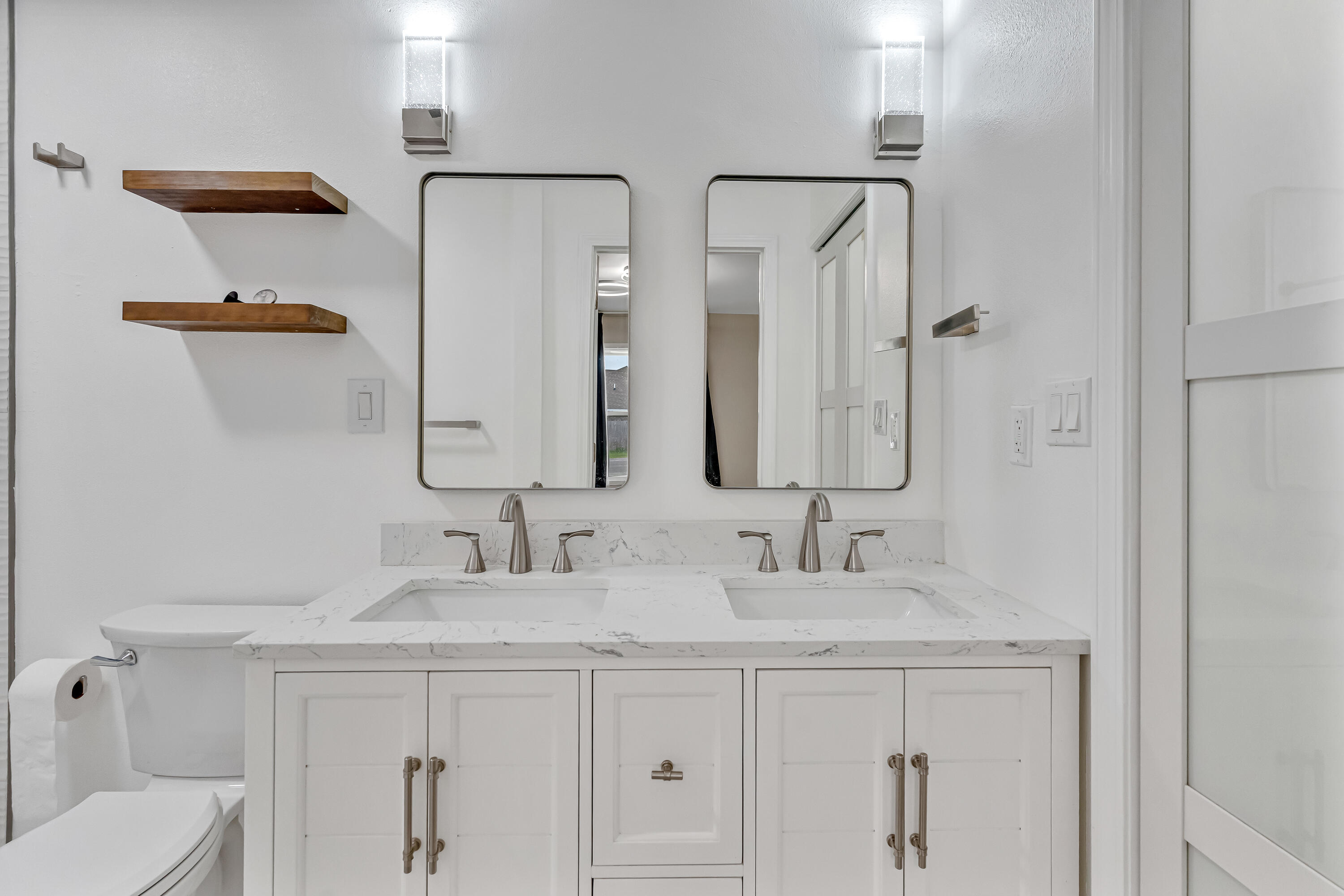 LLOYD & HETHERINGTON - Residential