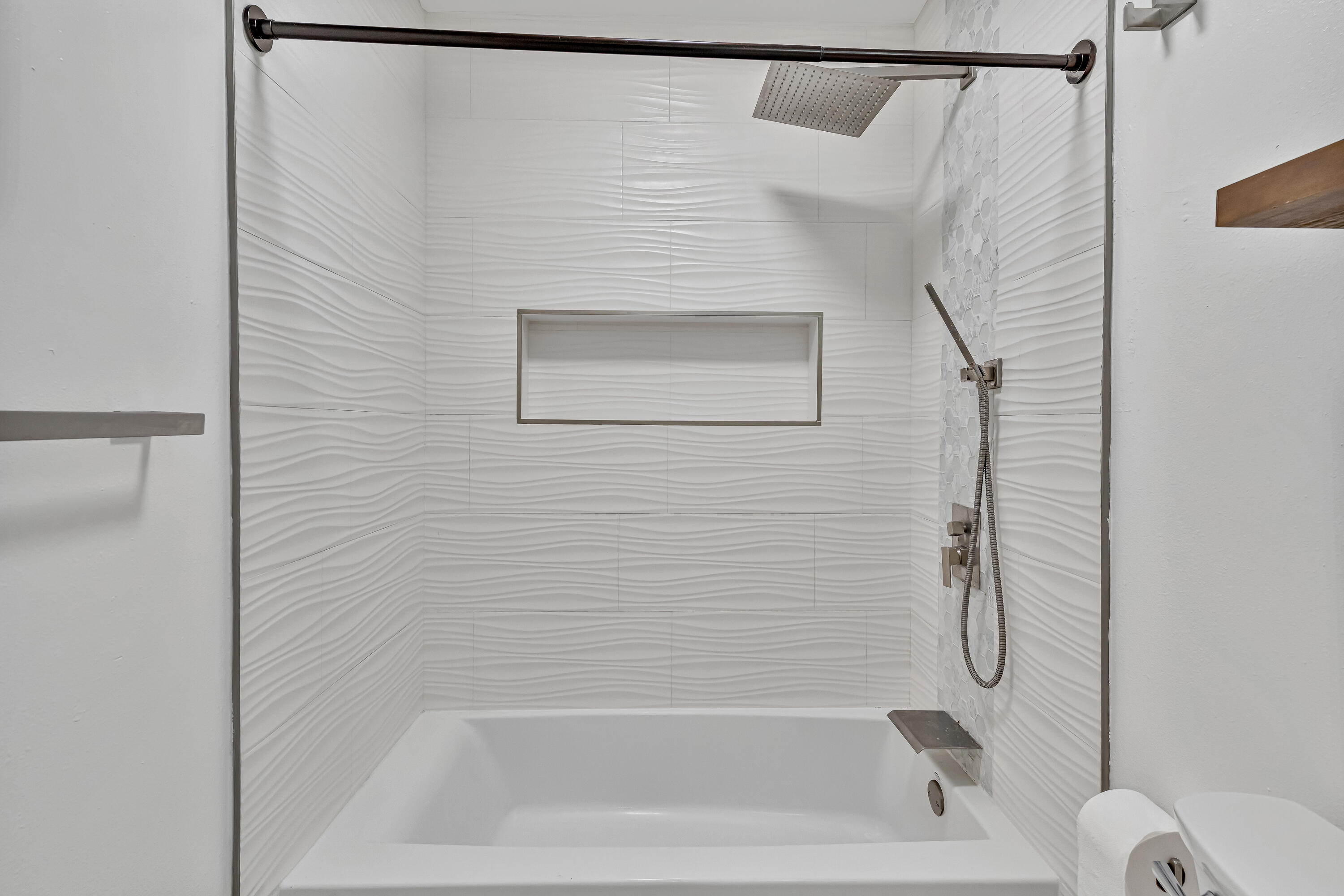 LLOYD & HETHERINGTON - Residential