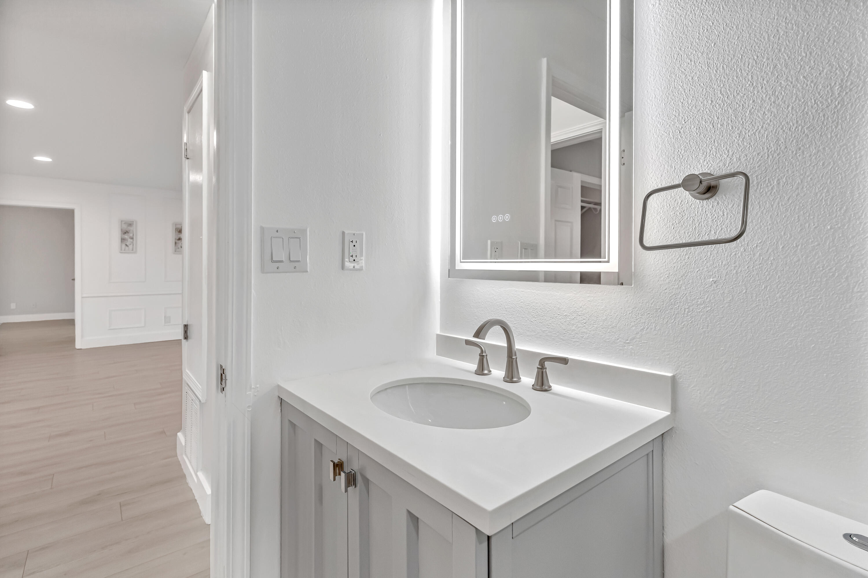 LLOYD & HETHERINGTON - Residential