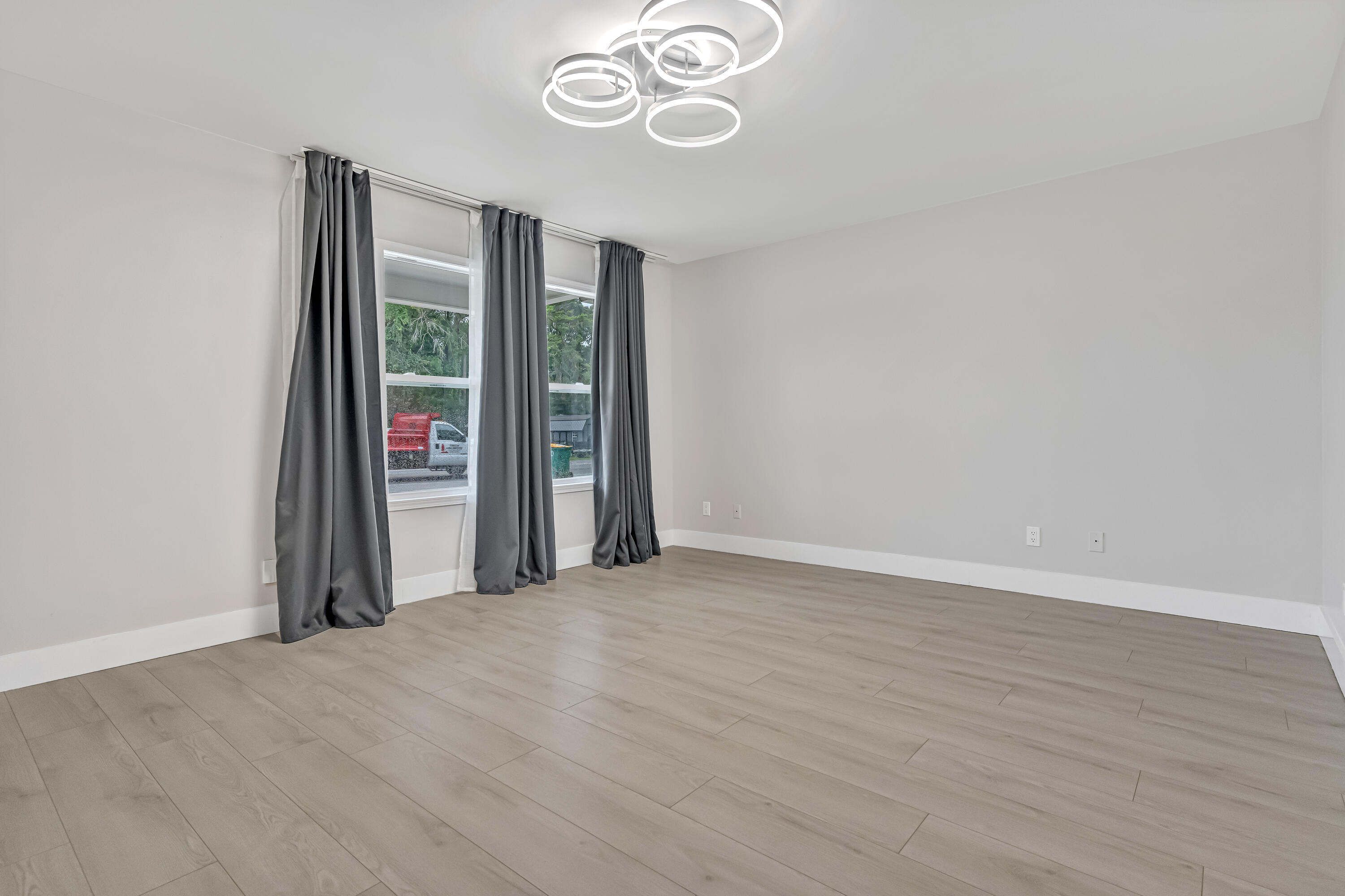 LLOYD & HETHERINGTON - Residential