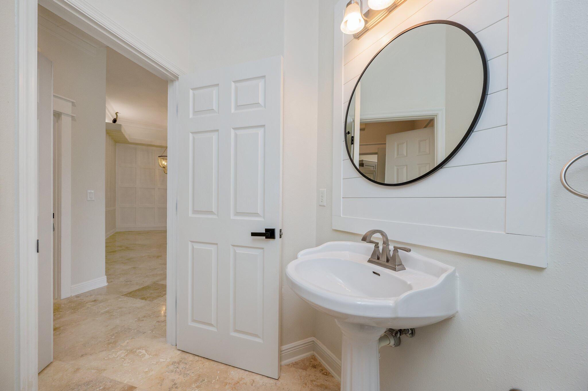 Emerald Lakes - Residential