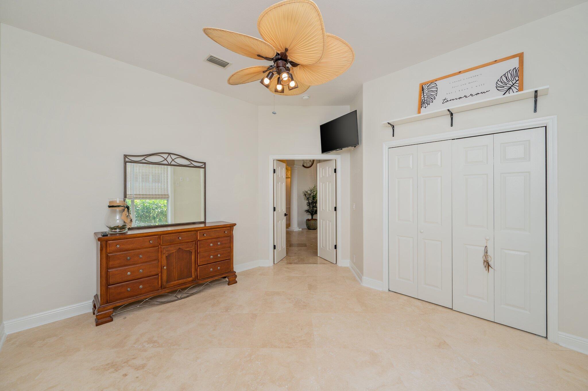 Emerald Lakes - Residential