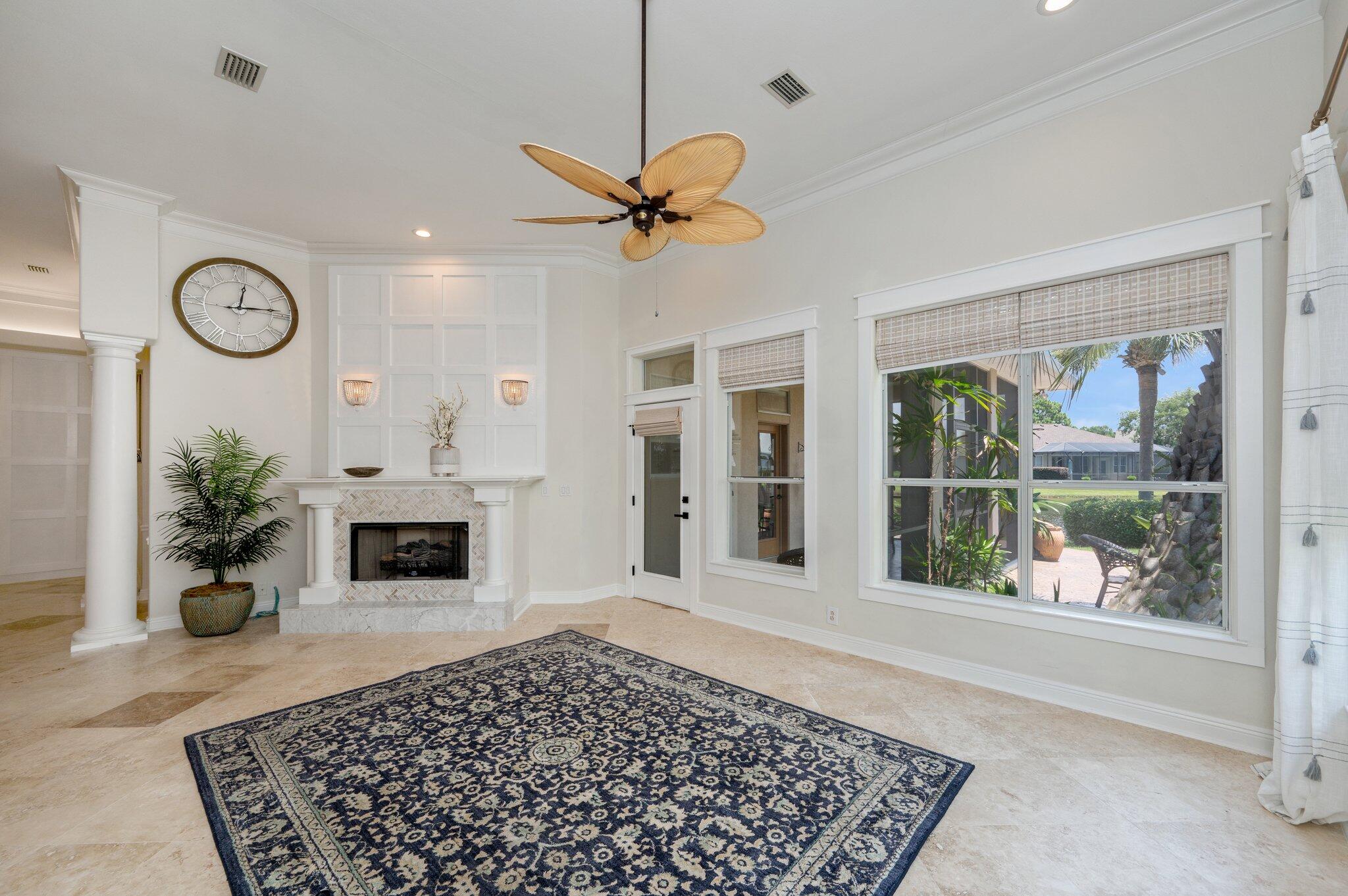 Emerald Lakes - Residential