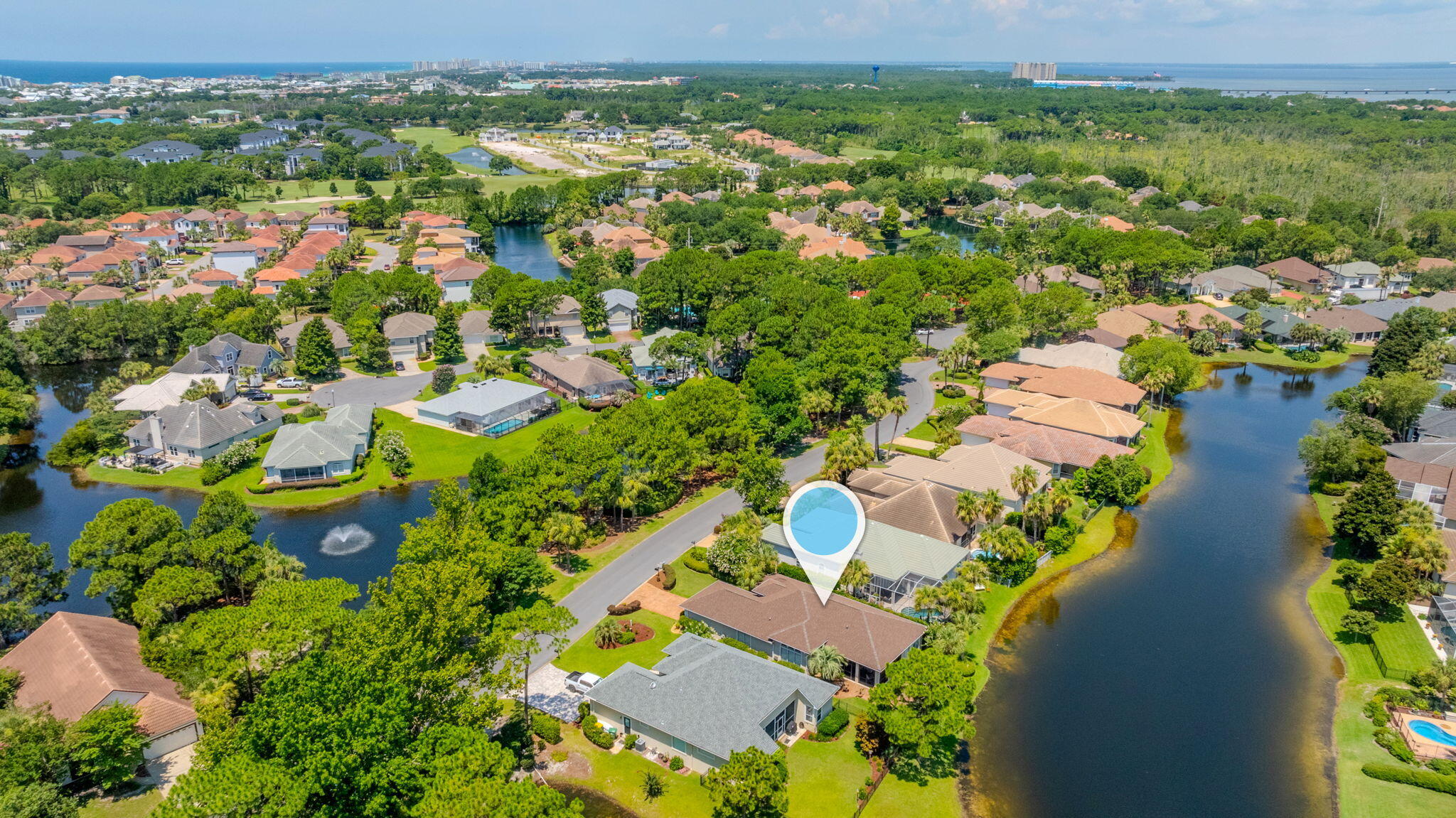 Emerald Lakes - Residential