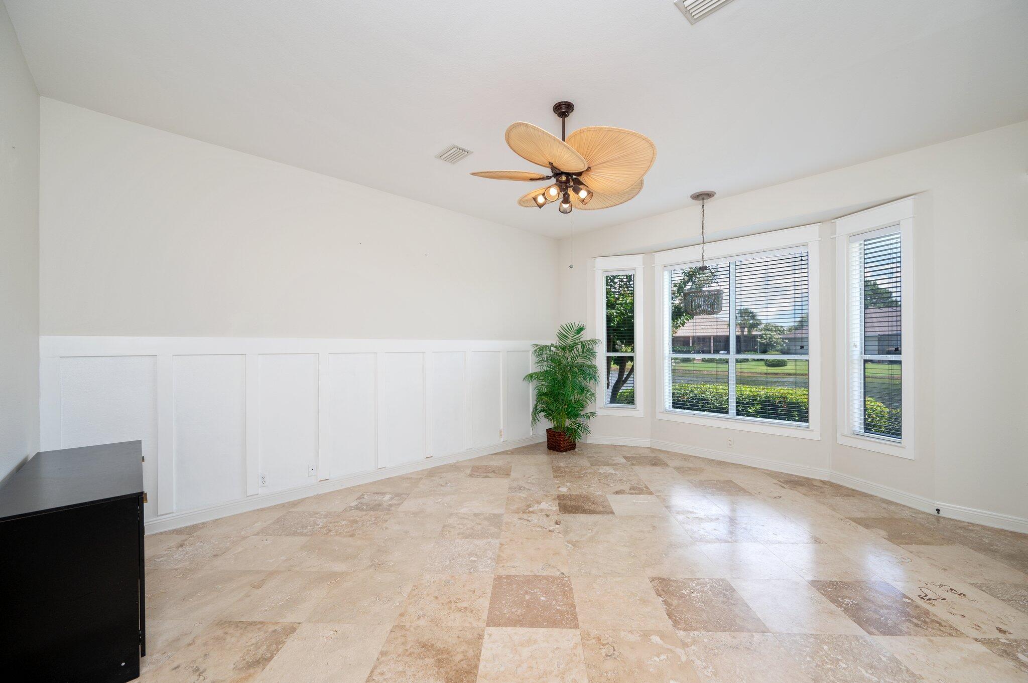 Emerald Lakes - Residential