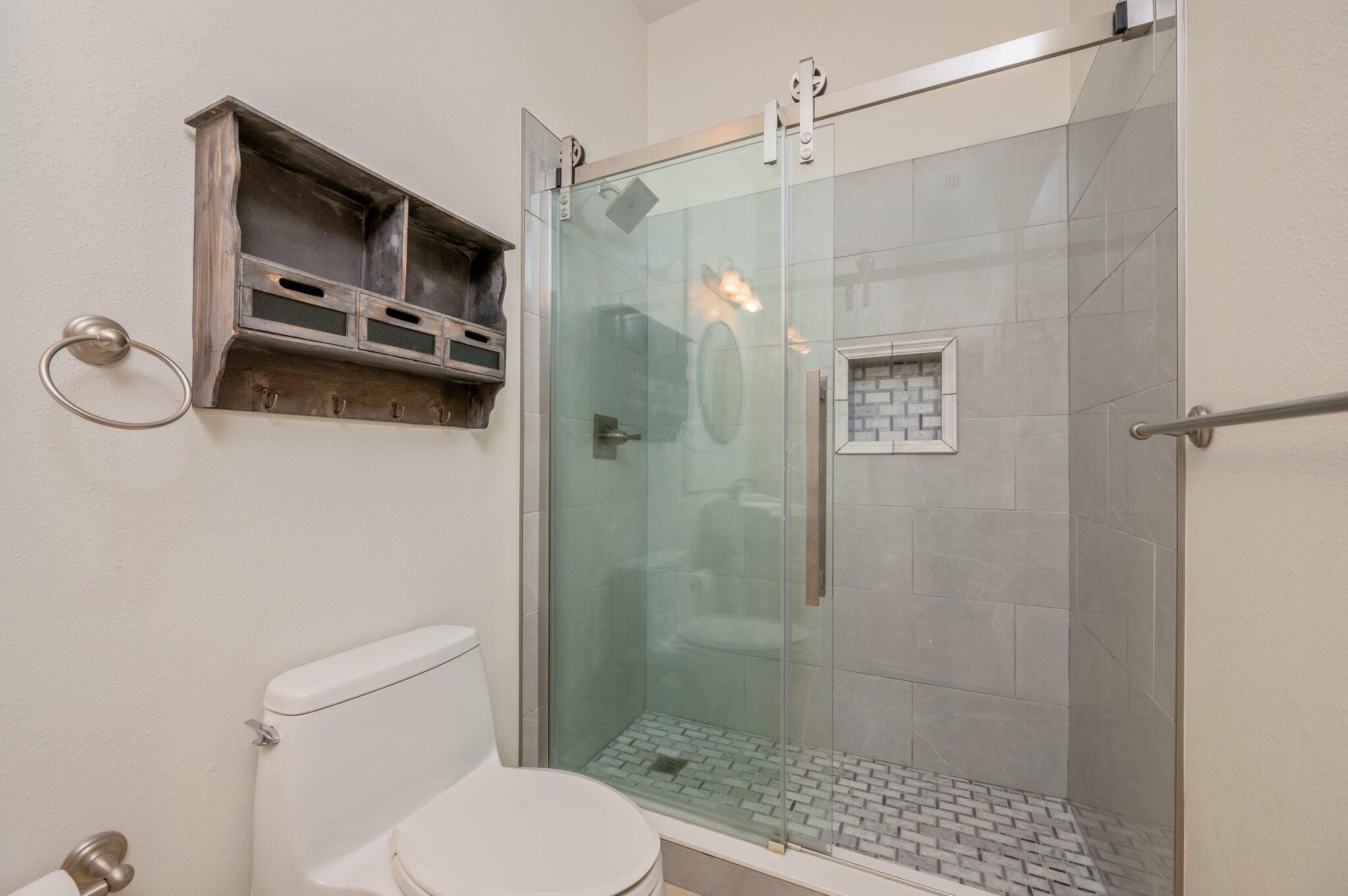 Emerald Lakes - Residential