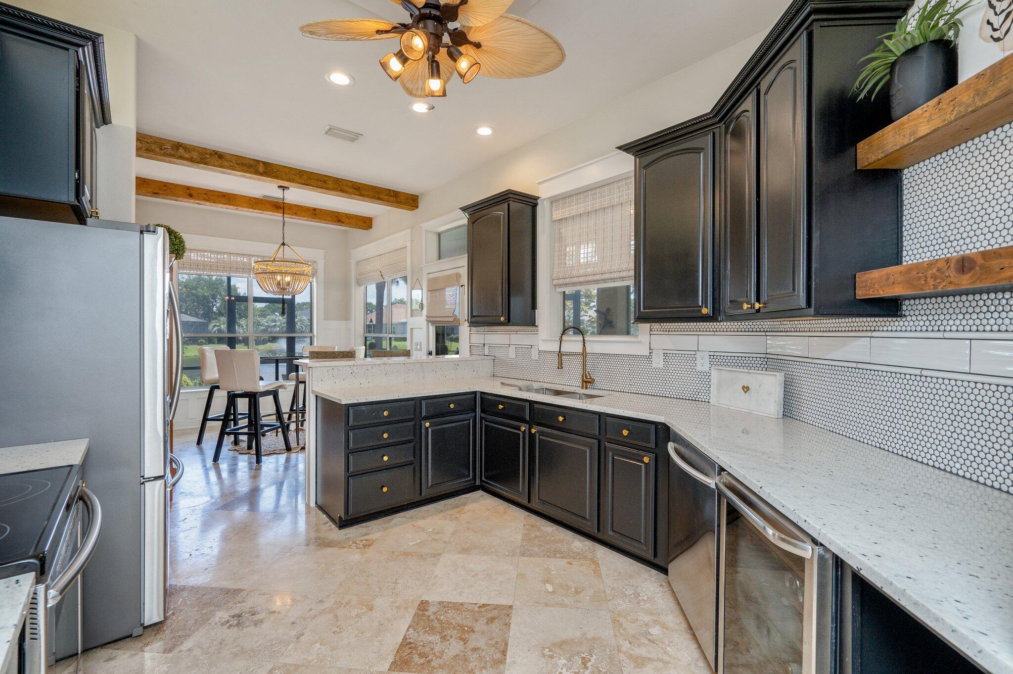 Emerald Lakes - Residential