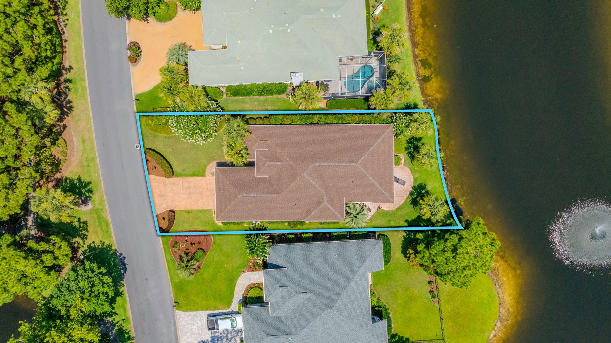 Emerald Lakes - Residential