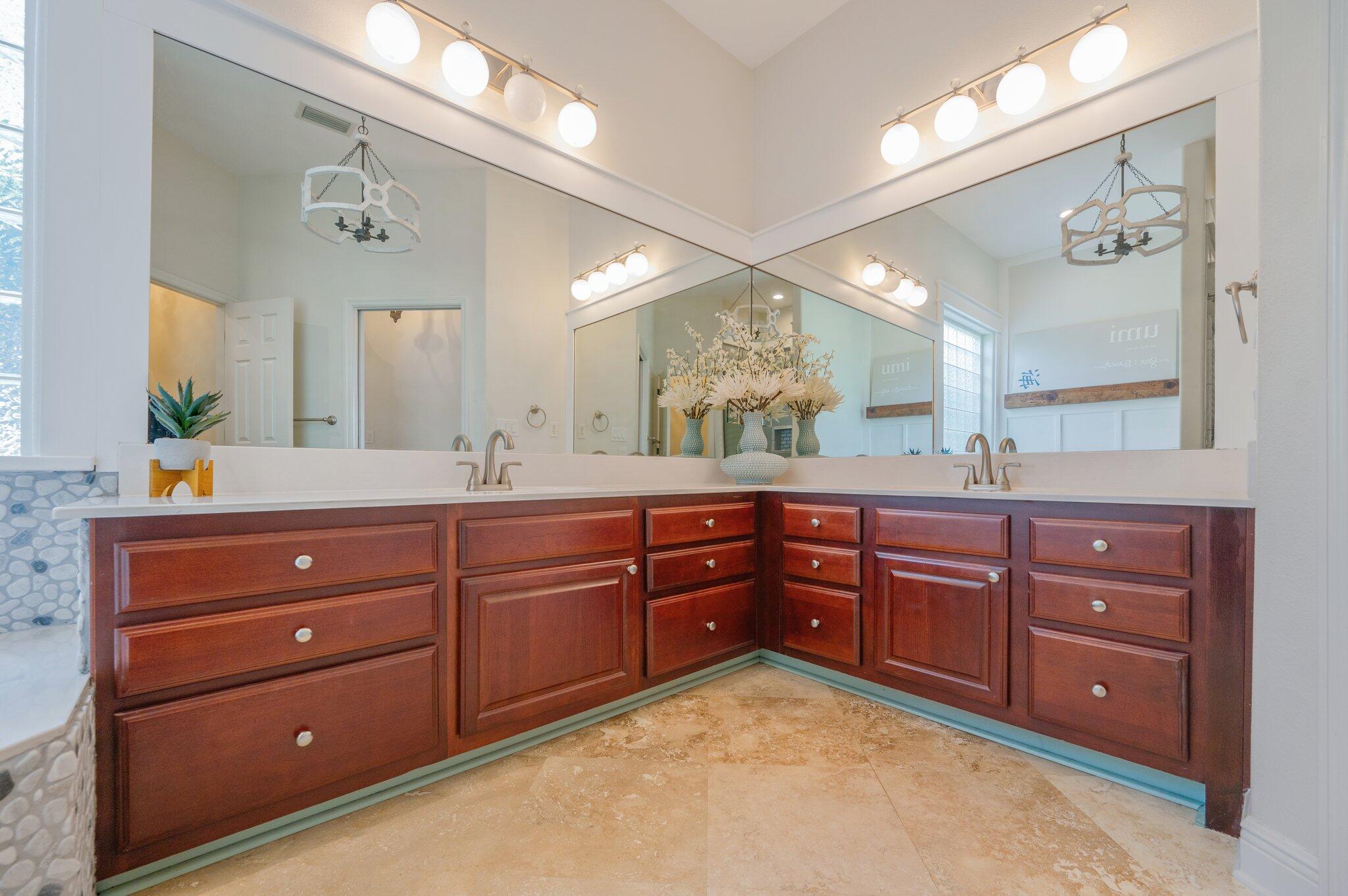 Emerald Lakes - Residential