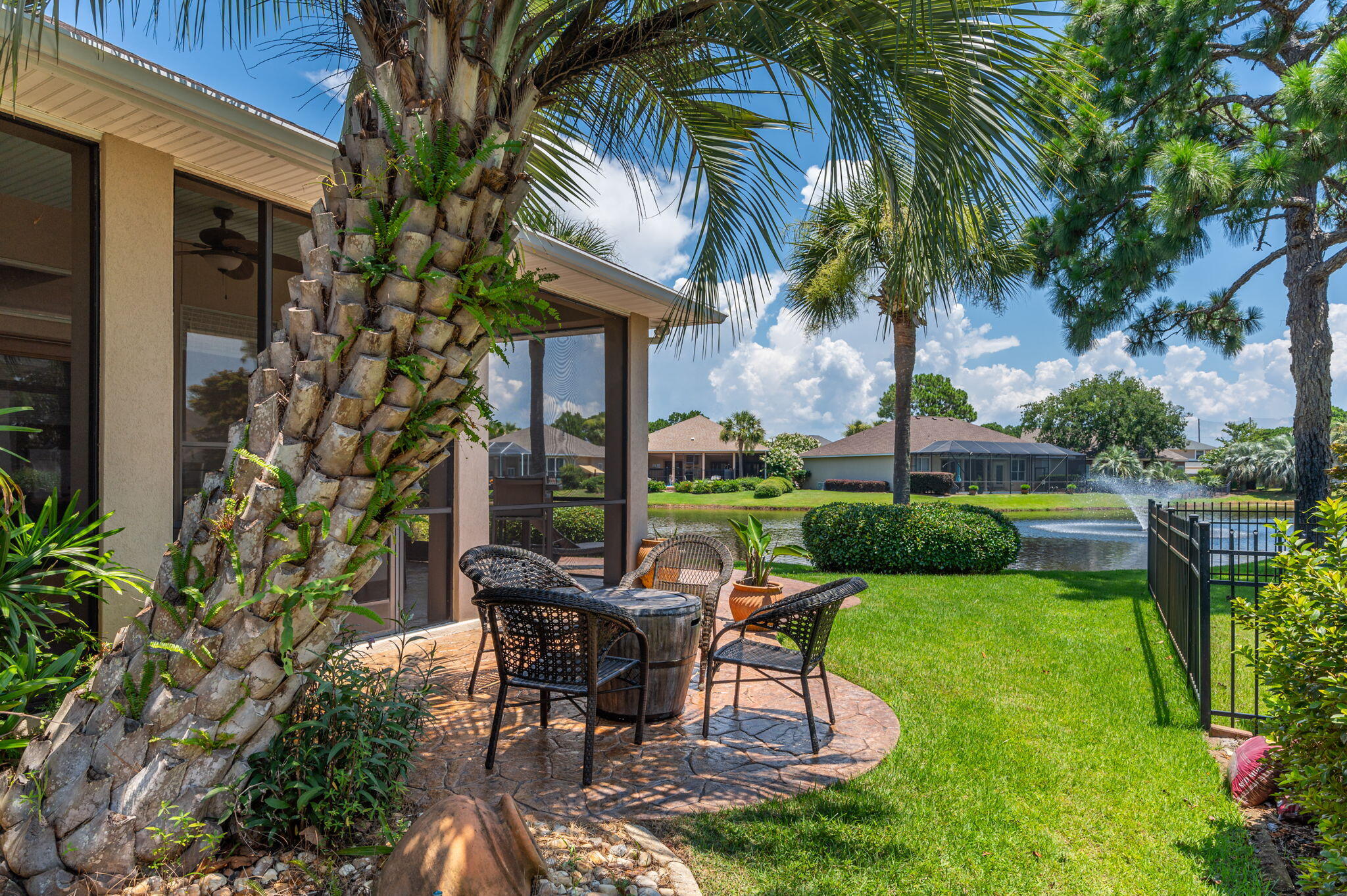 Emerald Lakes - Residential