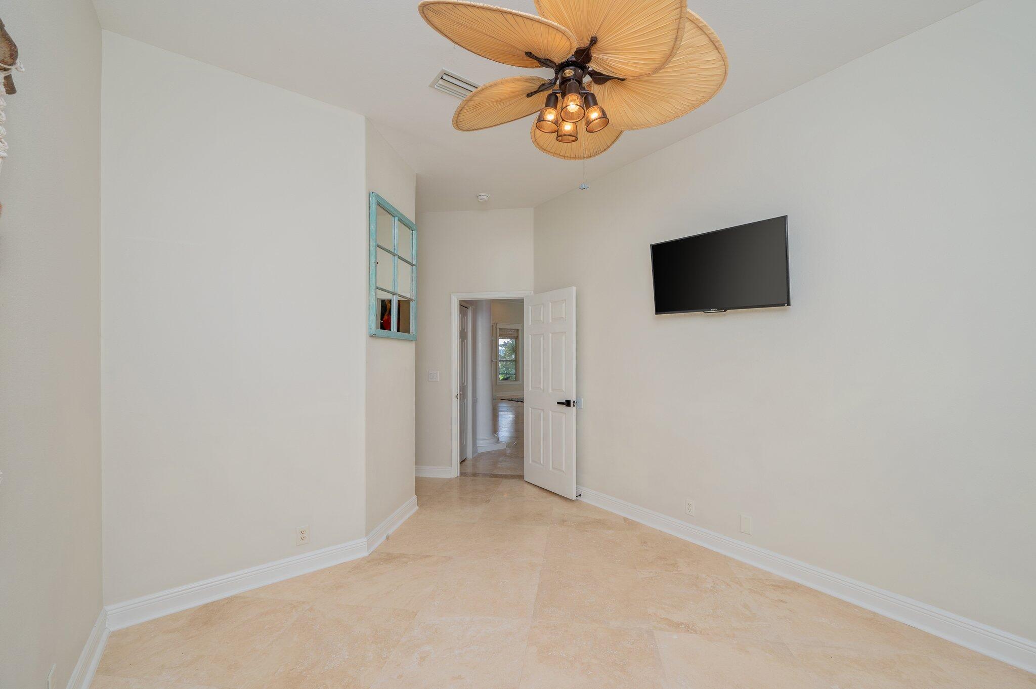 Emerald Lakes - Residential