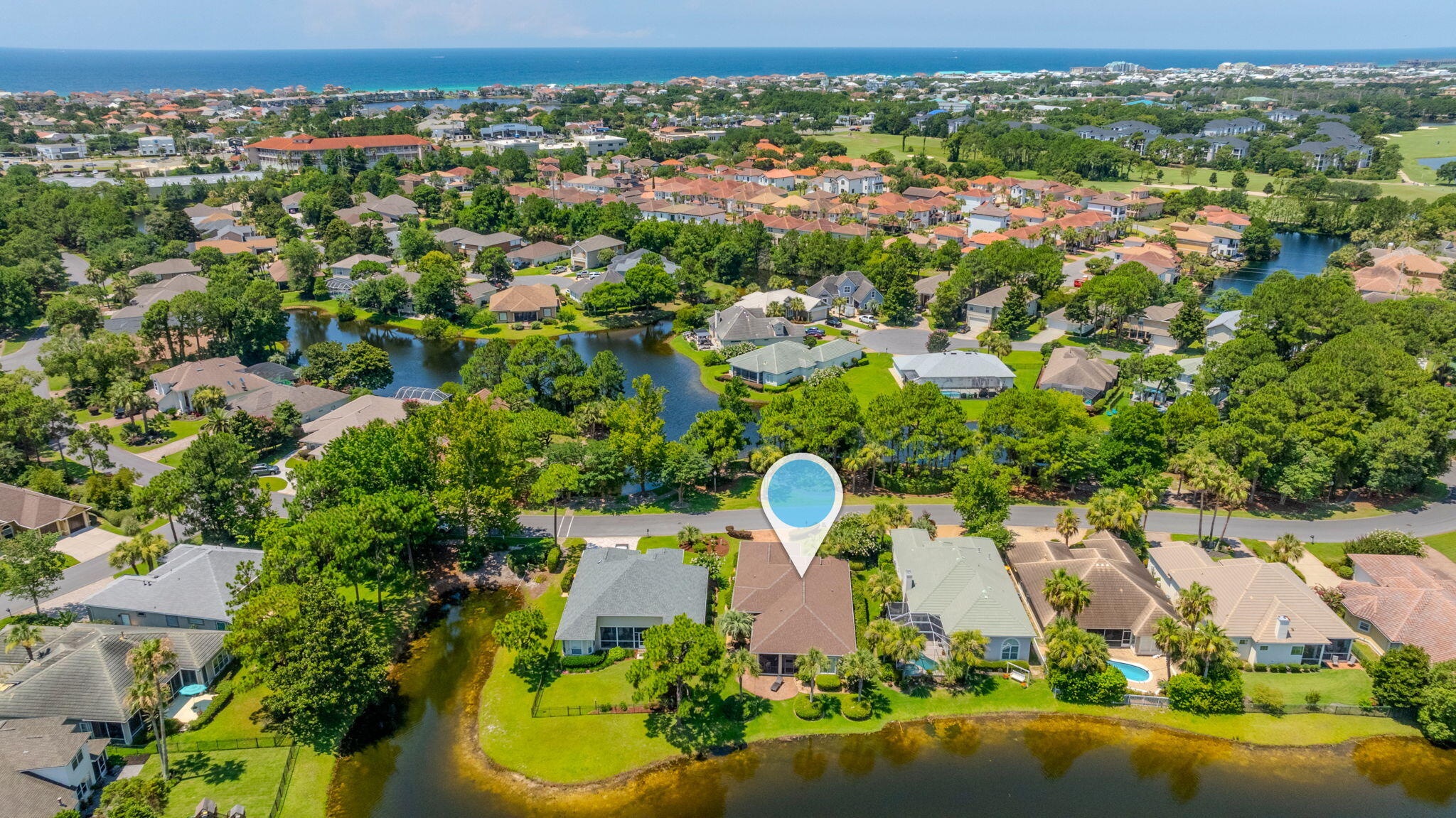 Emerald Lakes - Residential