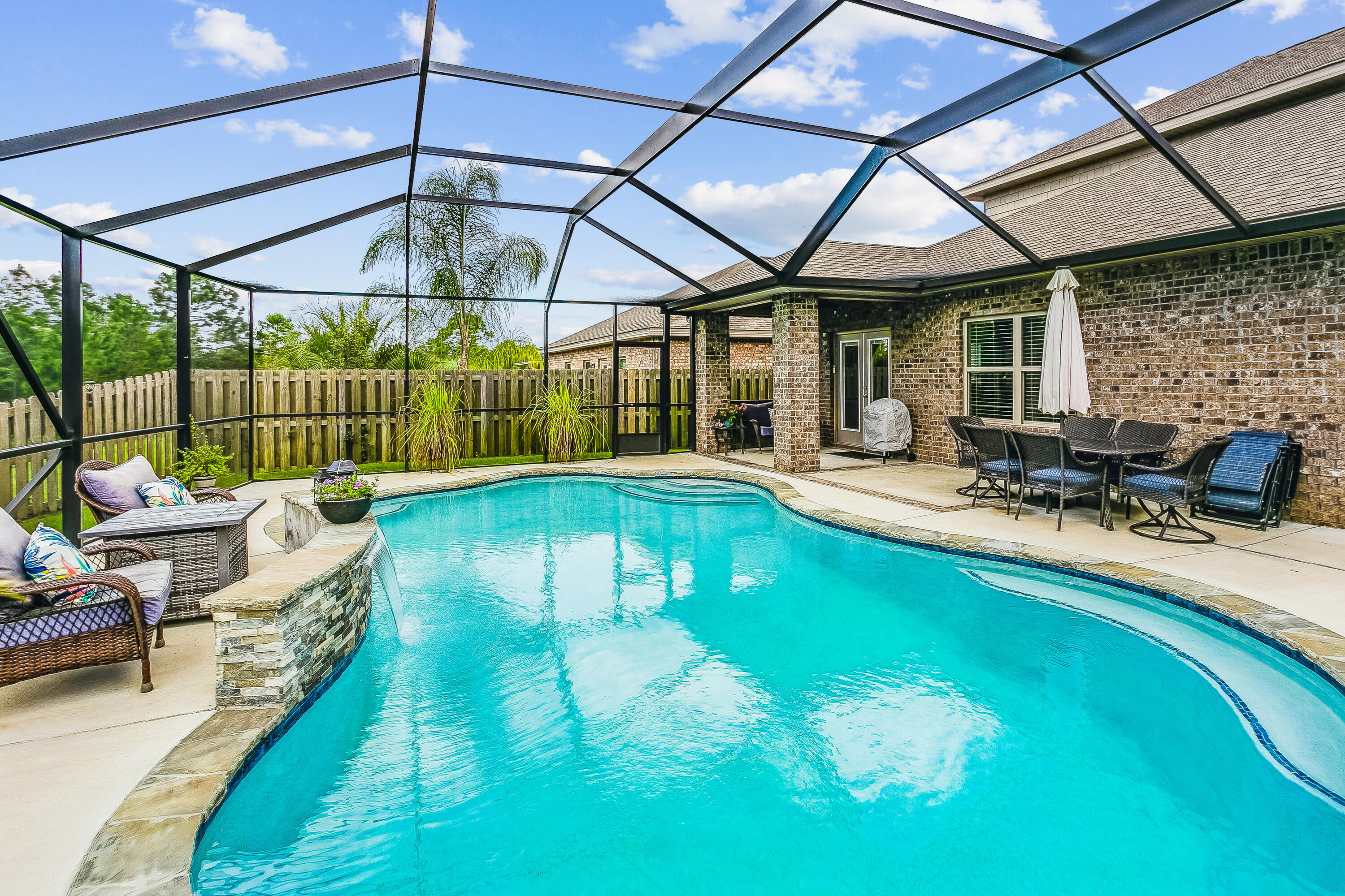 WATERFORD SOUND - Residential