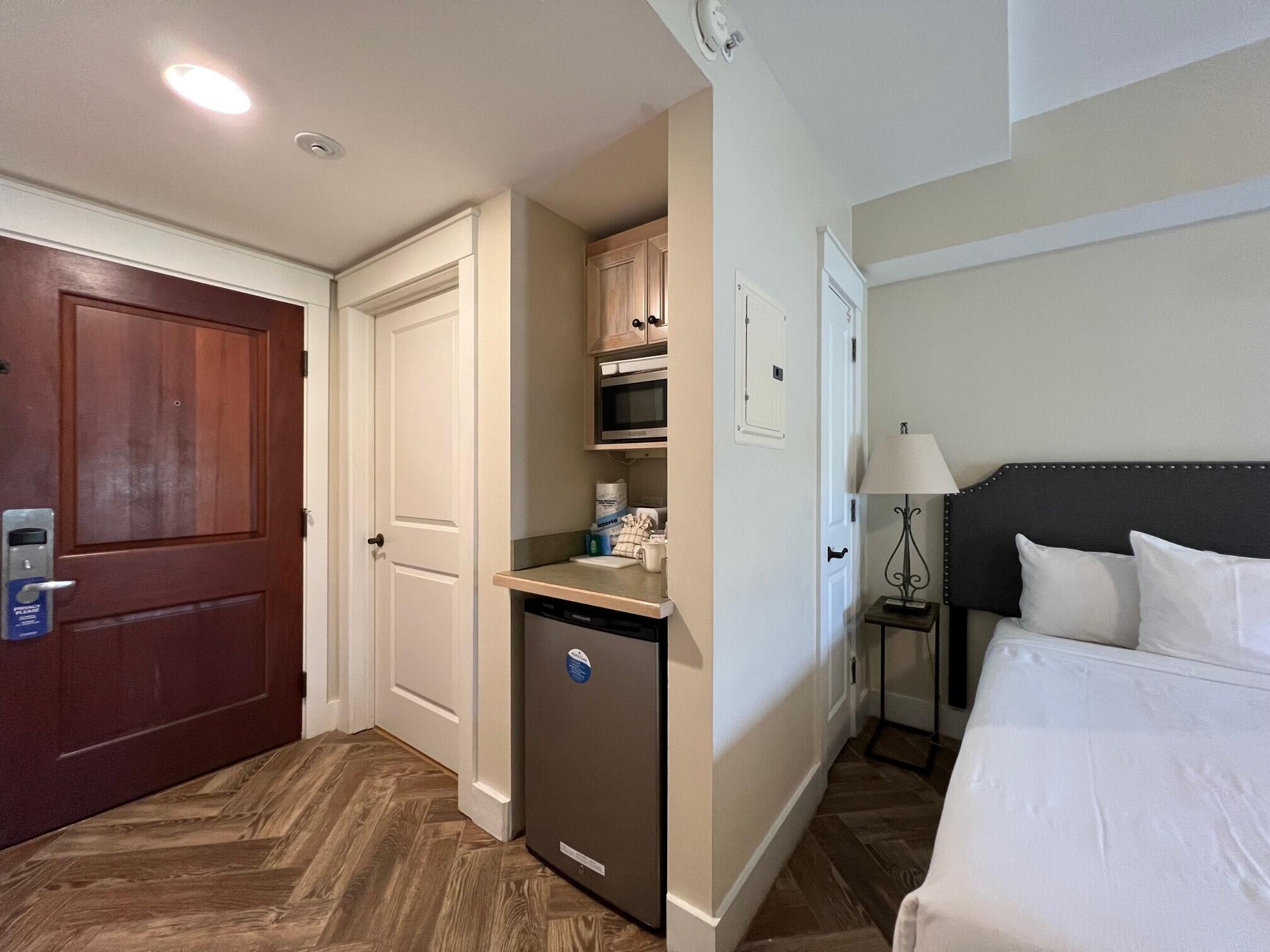 PILOT HOUSE - Residential Lease